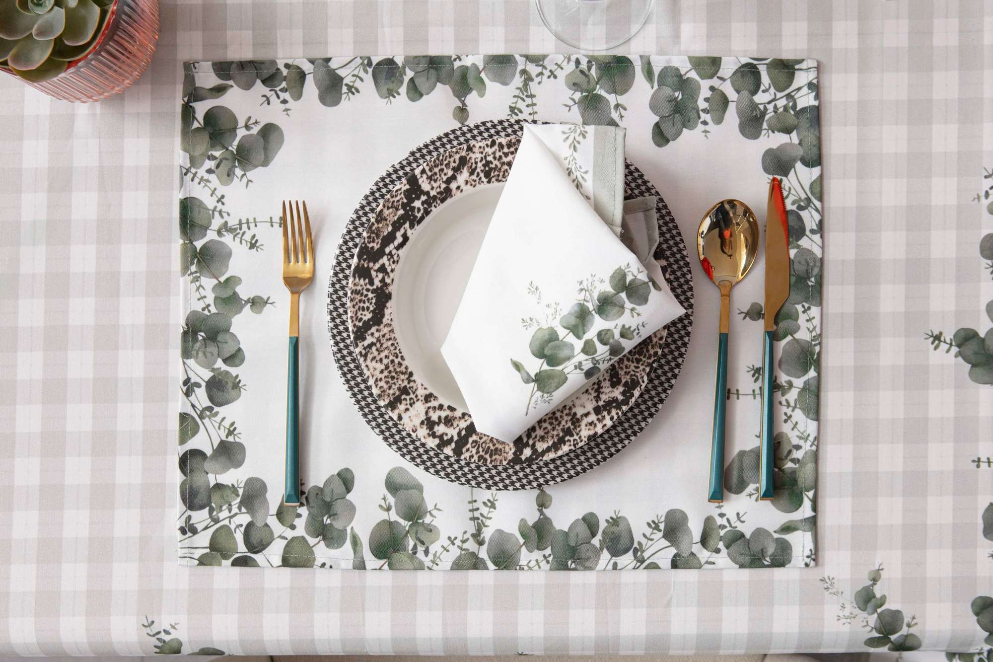 Conjunto de Bases de Pratos (4 peças)-Eucalyptus-Verde
Branco