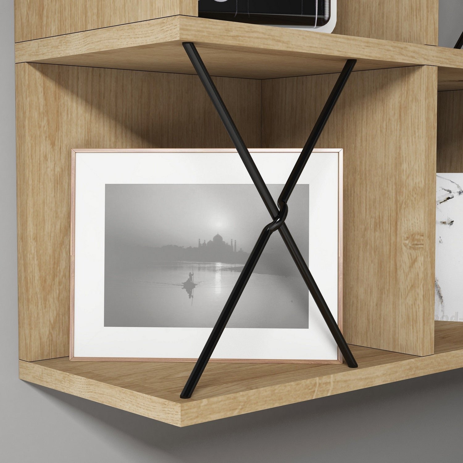Prateleira de parede moderna, carvalho e preto, 60 x 60 x 24 cm | Painel de partículas 100% revestido de melamina, 18 mm de espessura | Solução de armazenamento elegante e funcional para qualquer espaço