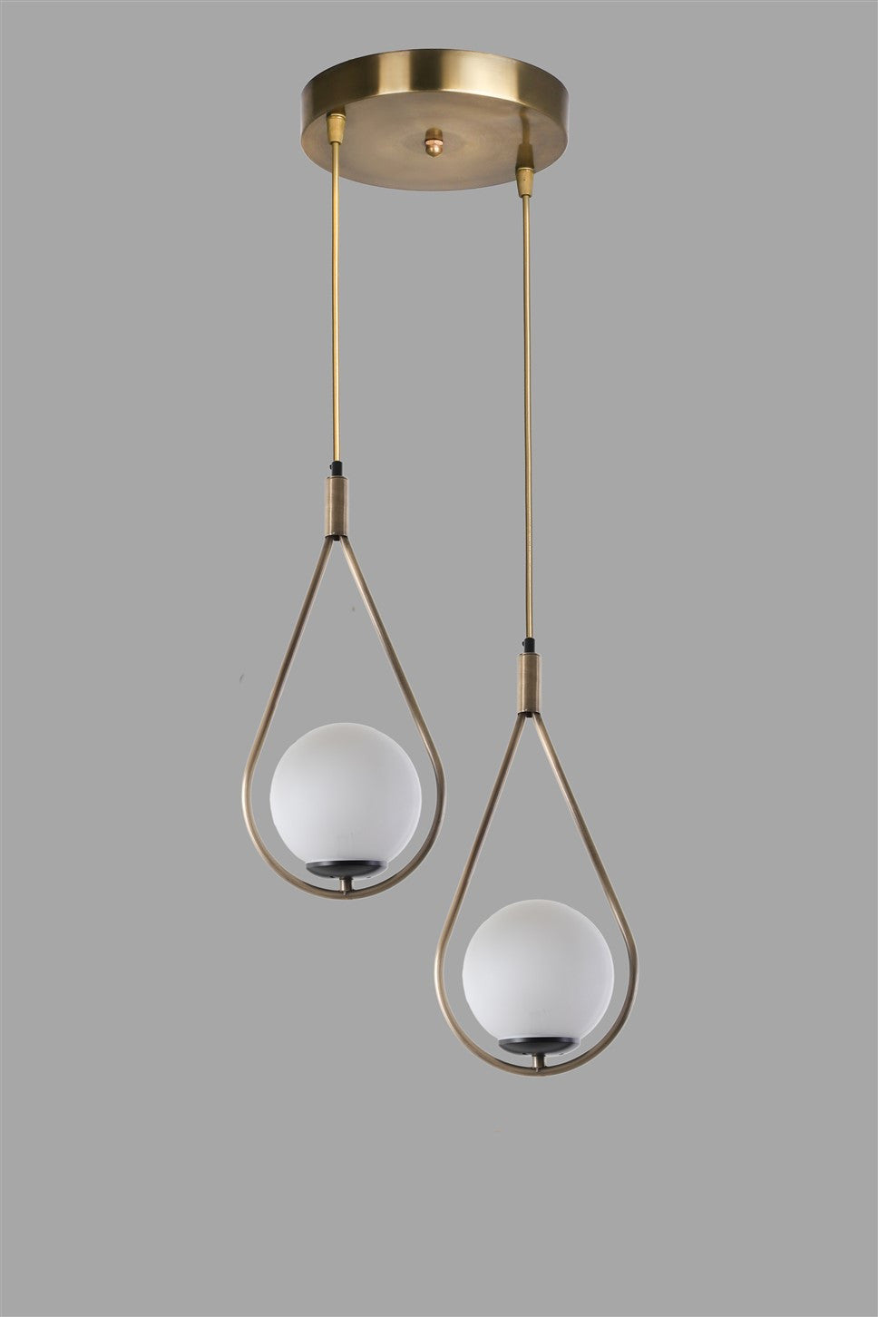 Candeeiro de Teto – 70 cm x 25 cm – Branco e Cobre – Metal