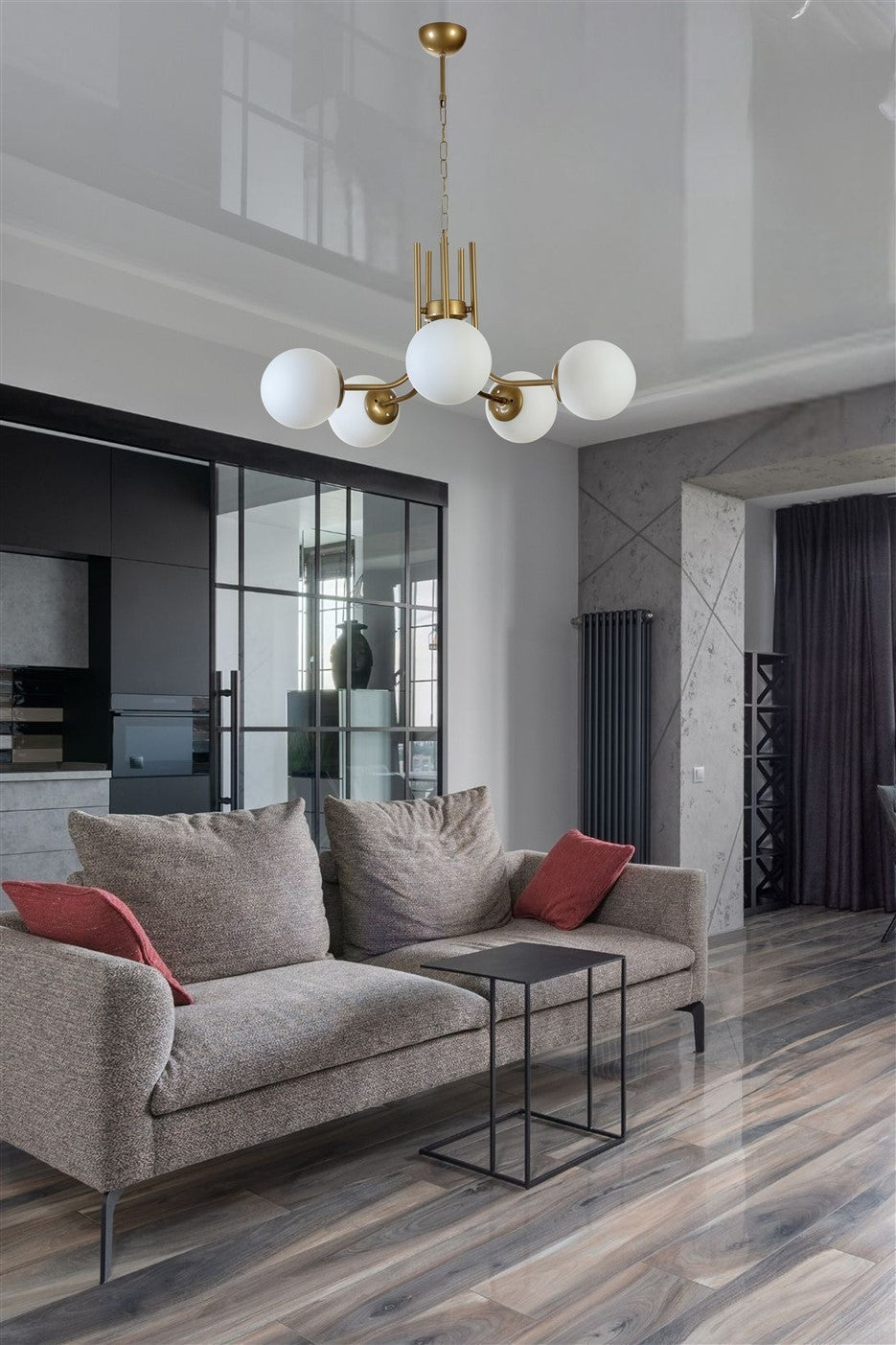 Candeeiro de Teto – 65 cm – Branco e Dourado – Metal e Vidro