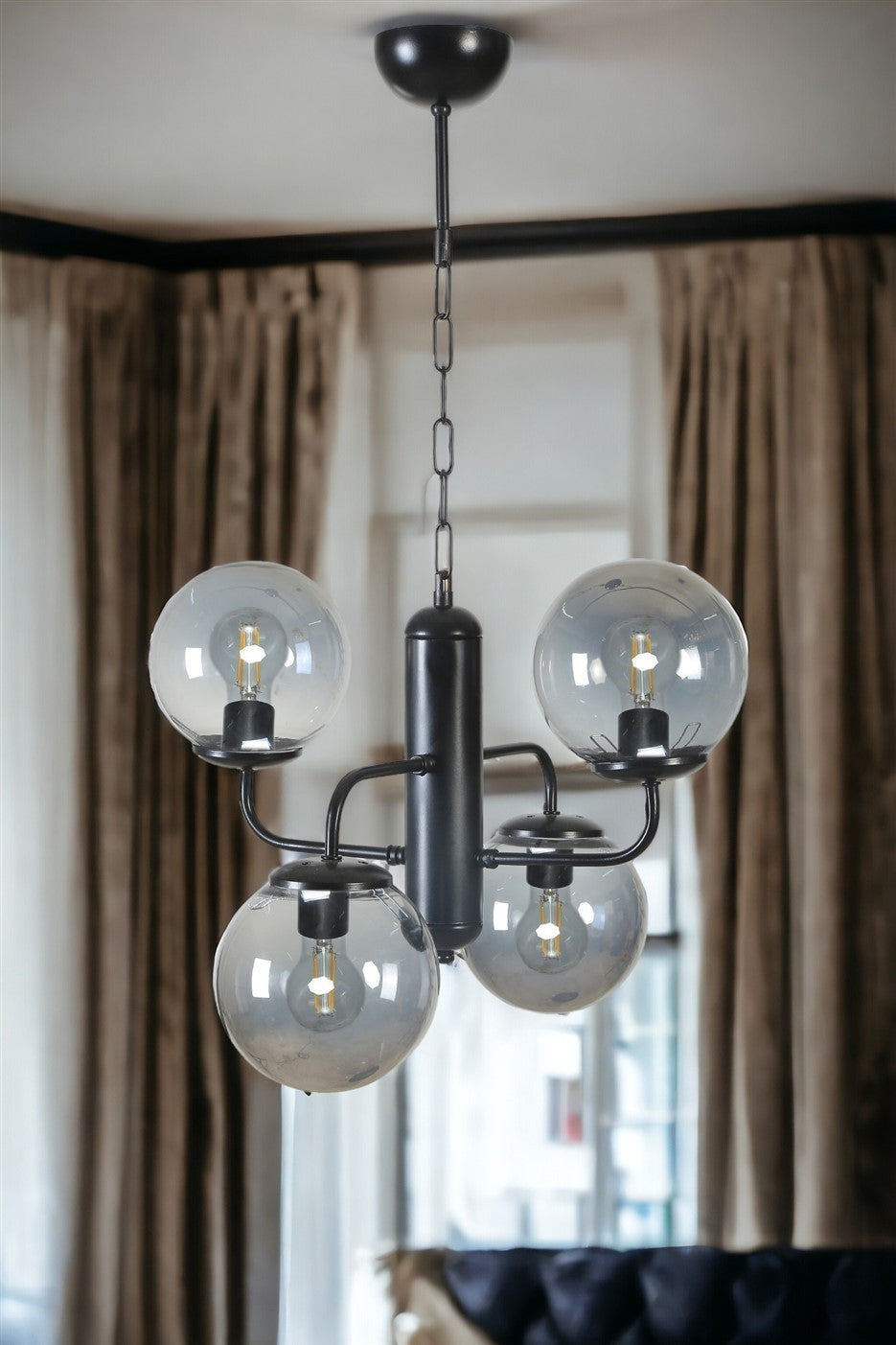 Candeeiro de Teto – 70 cm a 35 cm de altura – Preto e Fumaça – Metal e Vidro