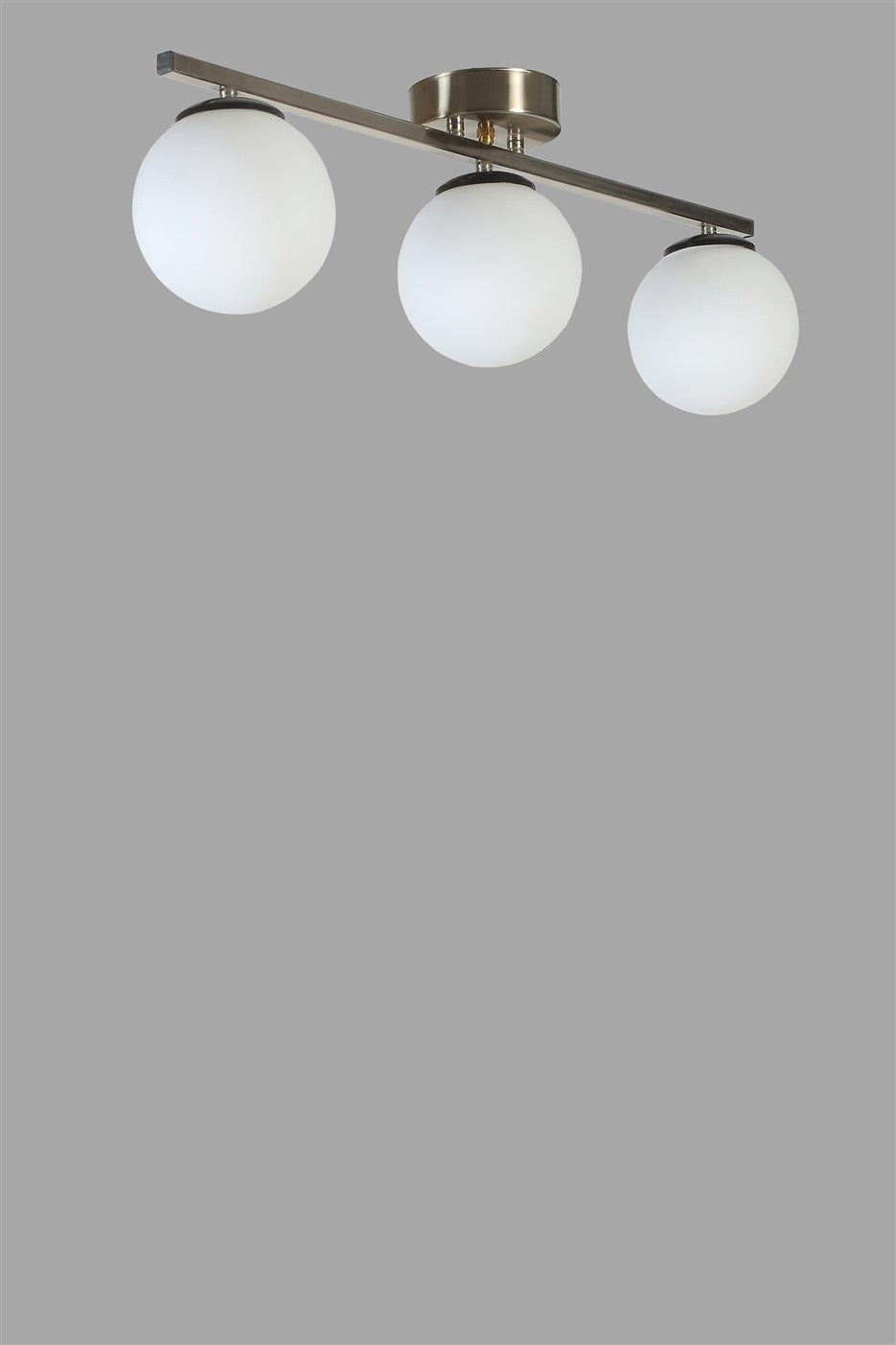 Candeeiro de Teto – 56 cm – Branco e Cromado Fosco – Metal e Vidro