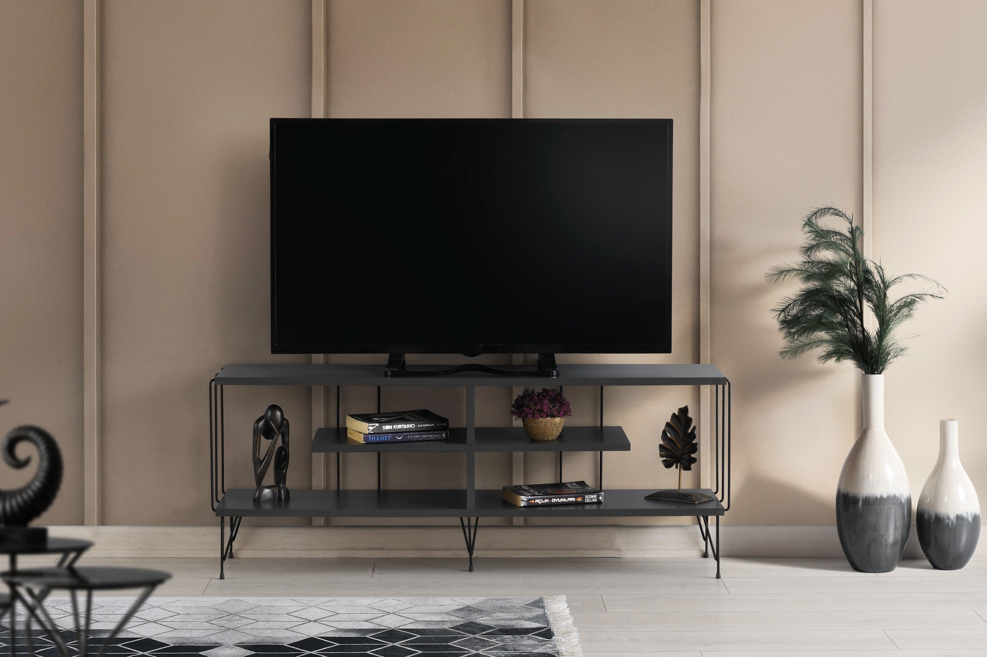 Suporte de TV moderno com pés de metal, antracite, 120 cm | Painel de partículas 100% revestido de melamina, 18 mm de espessura | Elegante e funcional com várias prateleiras
