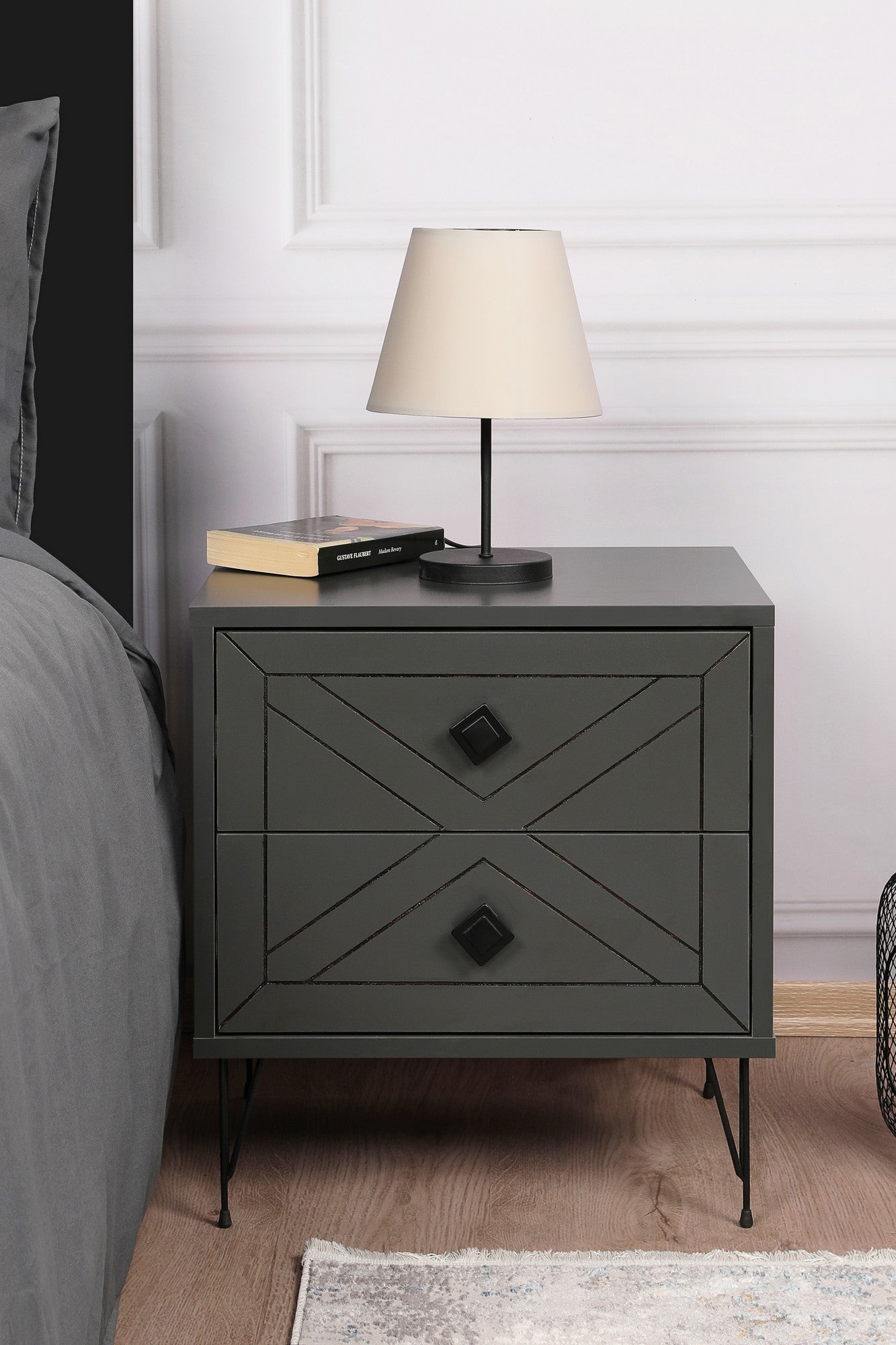 Mesa de cabeceira industrial com 2 gavetas, antracite, 50 x 55 x 40 cm | Painel de partículas 100% revestido em melamina, pernas de metal | Solução de armazenamento elegante e funcional