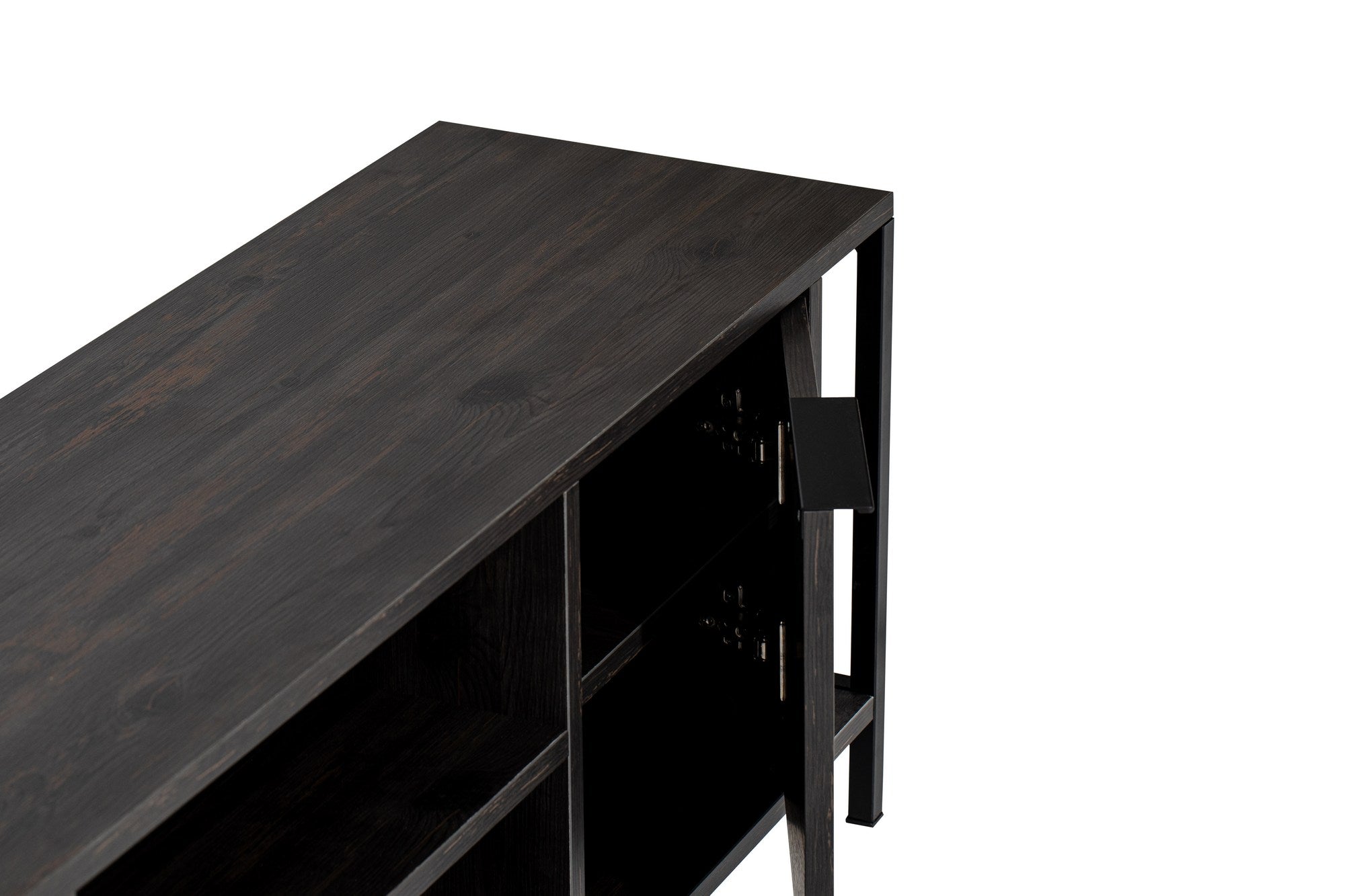 854KLN3067Tribo Home