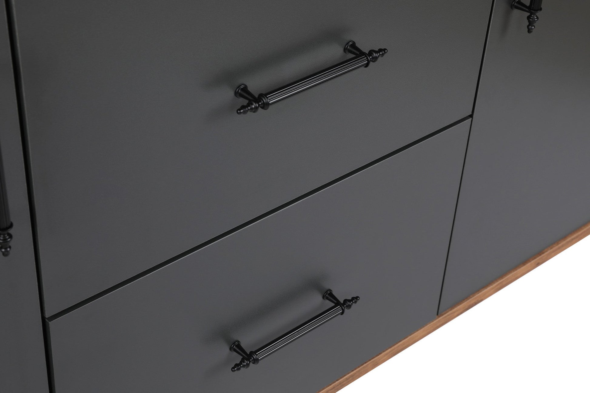 854KLN3907Tribo Home