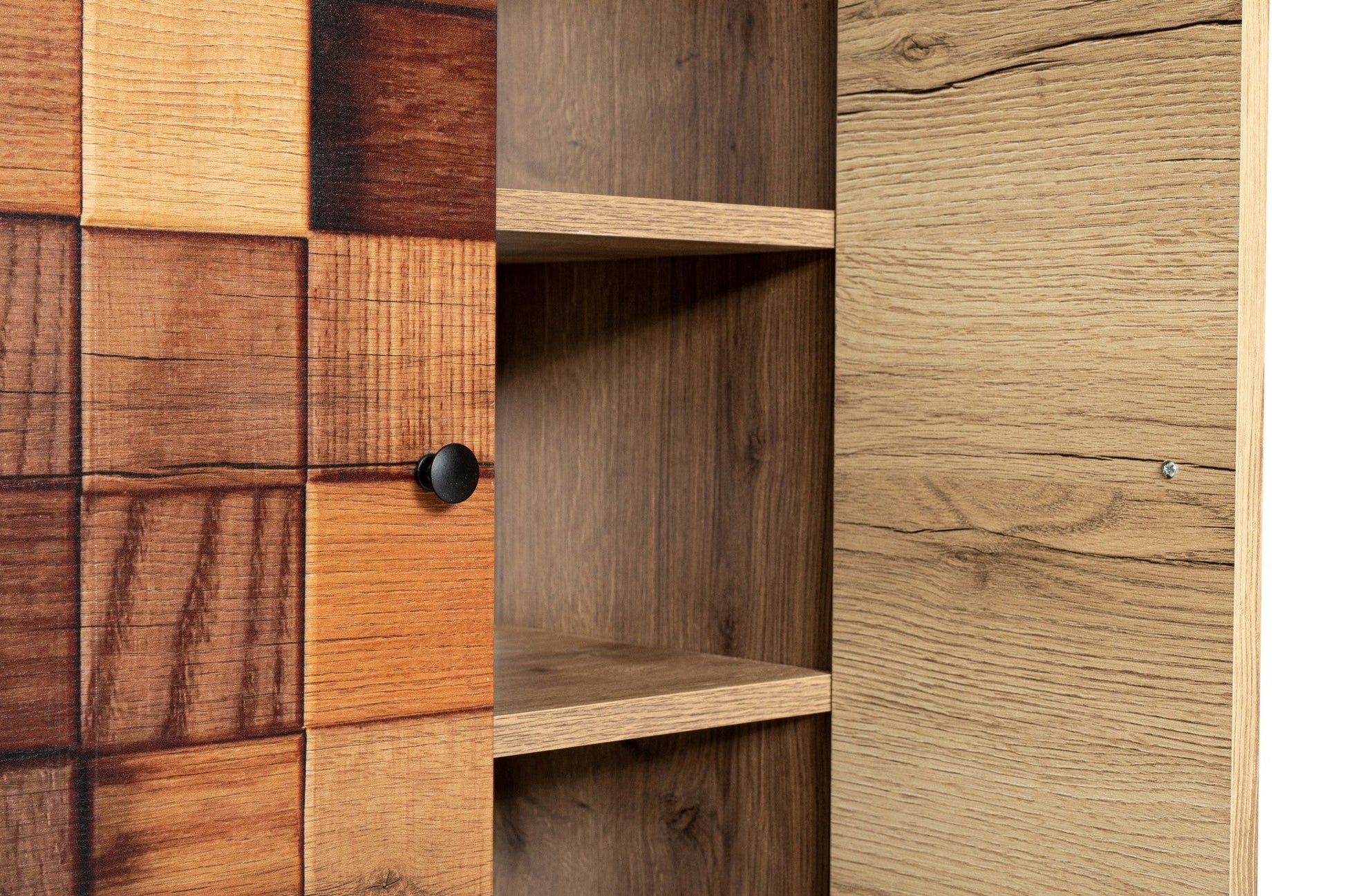 854KLN4724Tribo Home