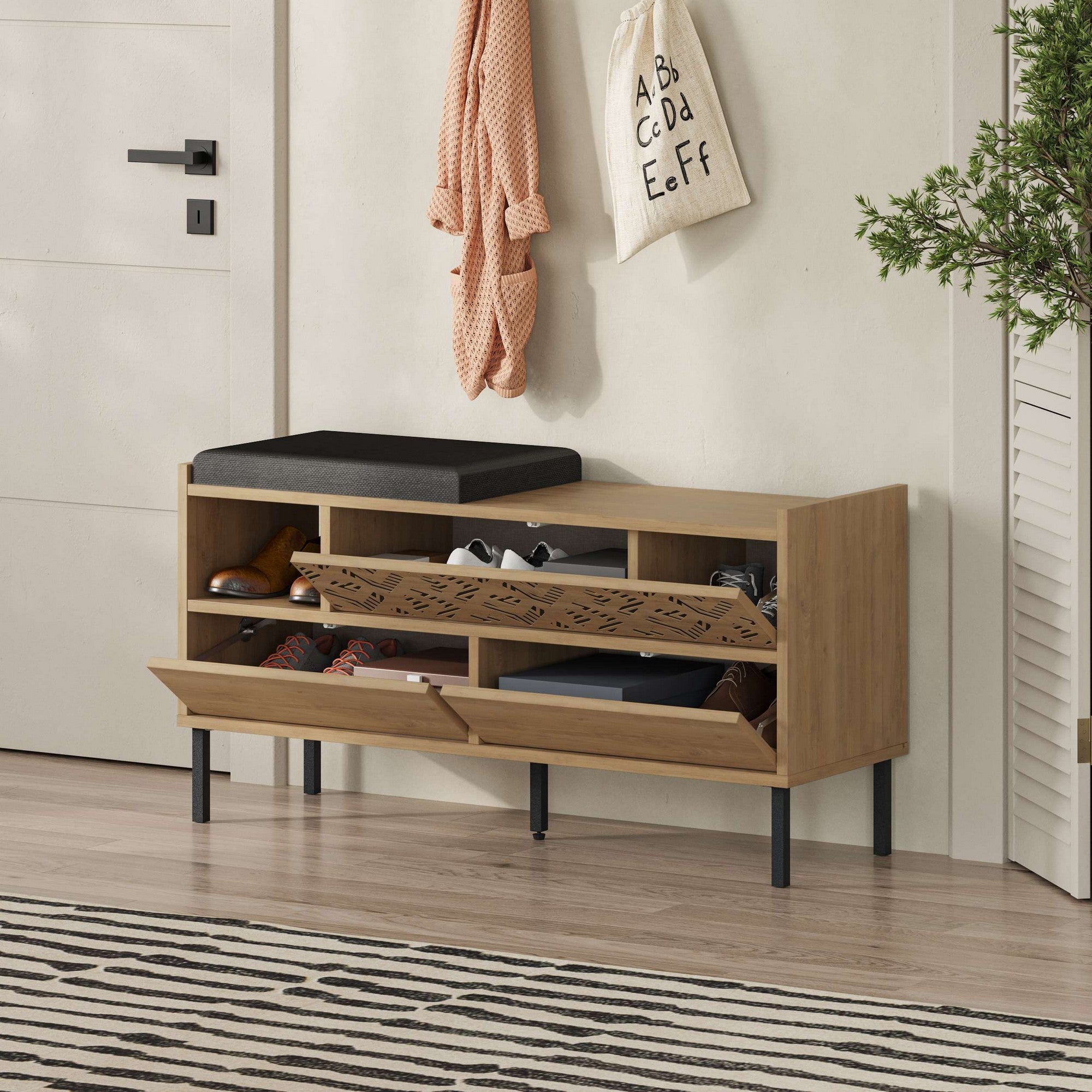 Sapateira com pés de metal, safira e carvalho, 111 x 56,5 x 37 cm | Painel de partículas 100% revestido de melamina, 18 mm de espessura | Solução de armazenamento elegante e montável na parede