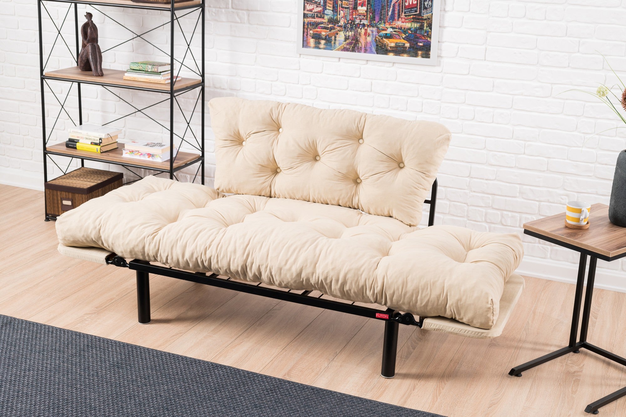 Sofá-cama elegante de 2 lugares, microfibra creme, 155 cm | Estrutura 100% metálica, espuma de alto DNS, fácil de limpar | Perfeito para espaços modernos, boêmios e industriais