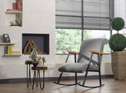 Cadeira de balanço moderna, cinza, estrutura 100% metal, forro de algodão fácil de limpar, altura total de 96 cm, elegante e funcional para decoração de casa e hotel