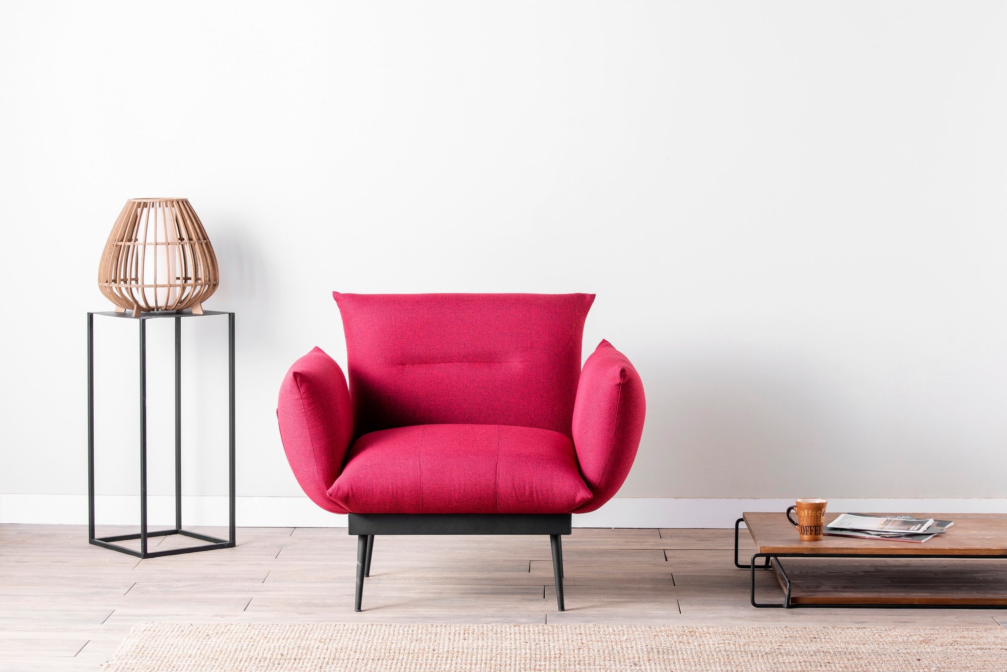 Poltrona moderna com braços – 90 x 95 x 80 cm – vermelho escuro – tecido de linho