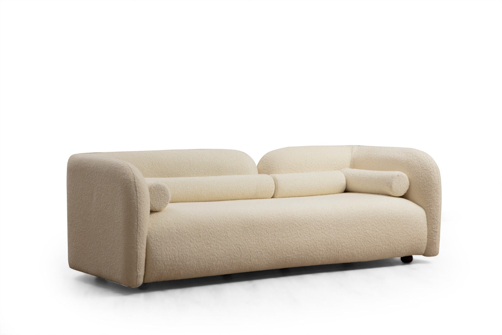 Sofá moderno de 3 lugares, creme, 228 x 90 x 74 cm | Estrutura de madeira de faia, 100% poliéster, pernas de nogueira | Inclui 2 almofadas, perfeito para decoração escandinava e hoteleira