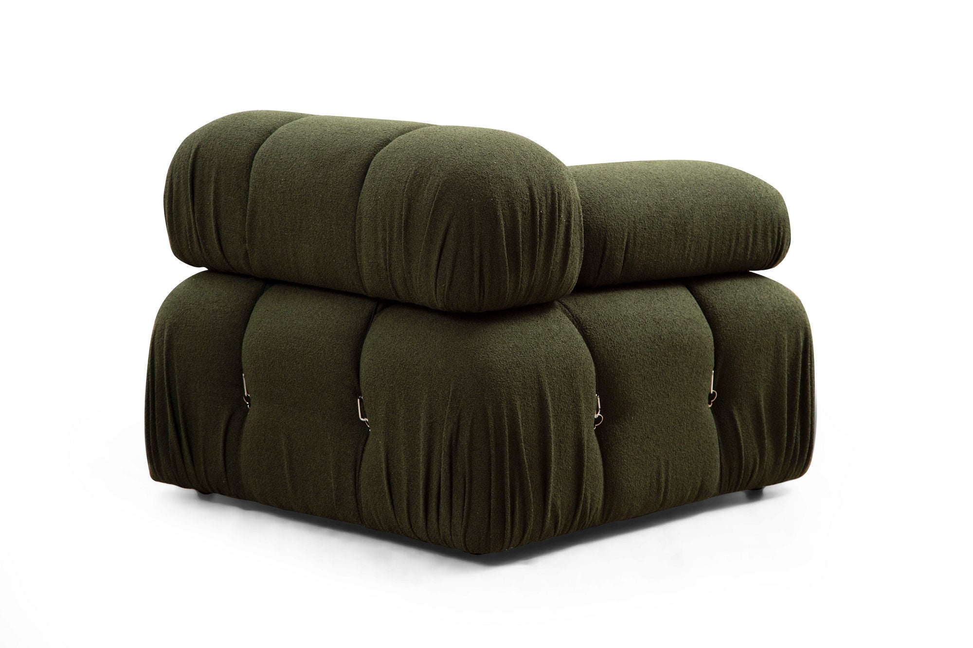 Sofá de canto elegante e verde, 288x190x95 cm | Estrutura em madeira de faia e aglomerado, 100% poliéster, encosto e braço removíveis | Perfeito para decoração escandinava e hoteleira