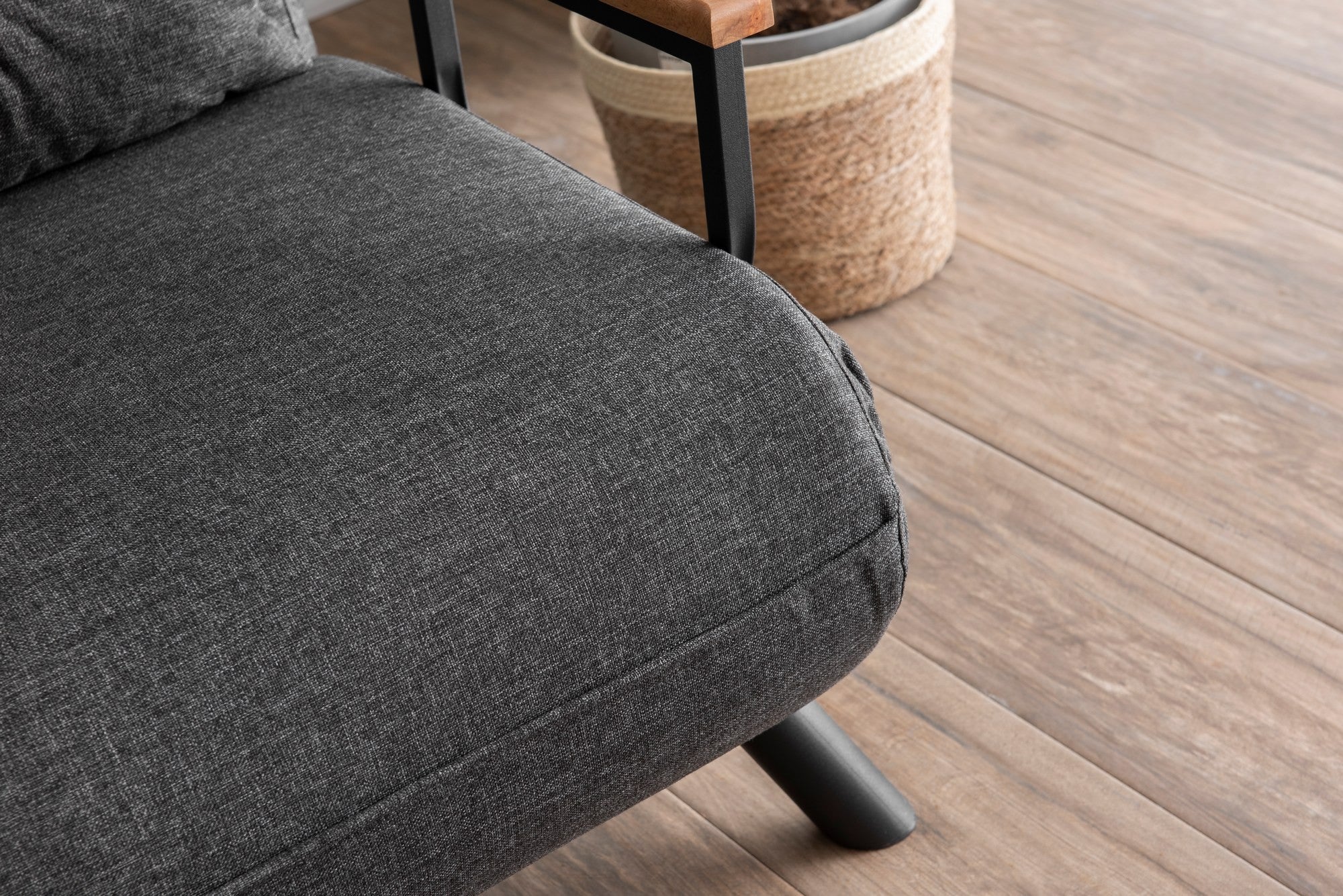 Sofá-cama elegante de 2 lugares, tecido de linho cinza escuro, estrutura 100% metálica | Encosto ajustável em 14 níveis, transforma-se em cama, peso máximo de 200 kg | Perfeito para espaços de convivência modernos