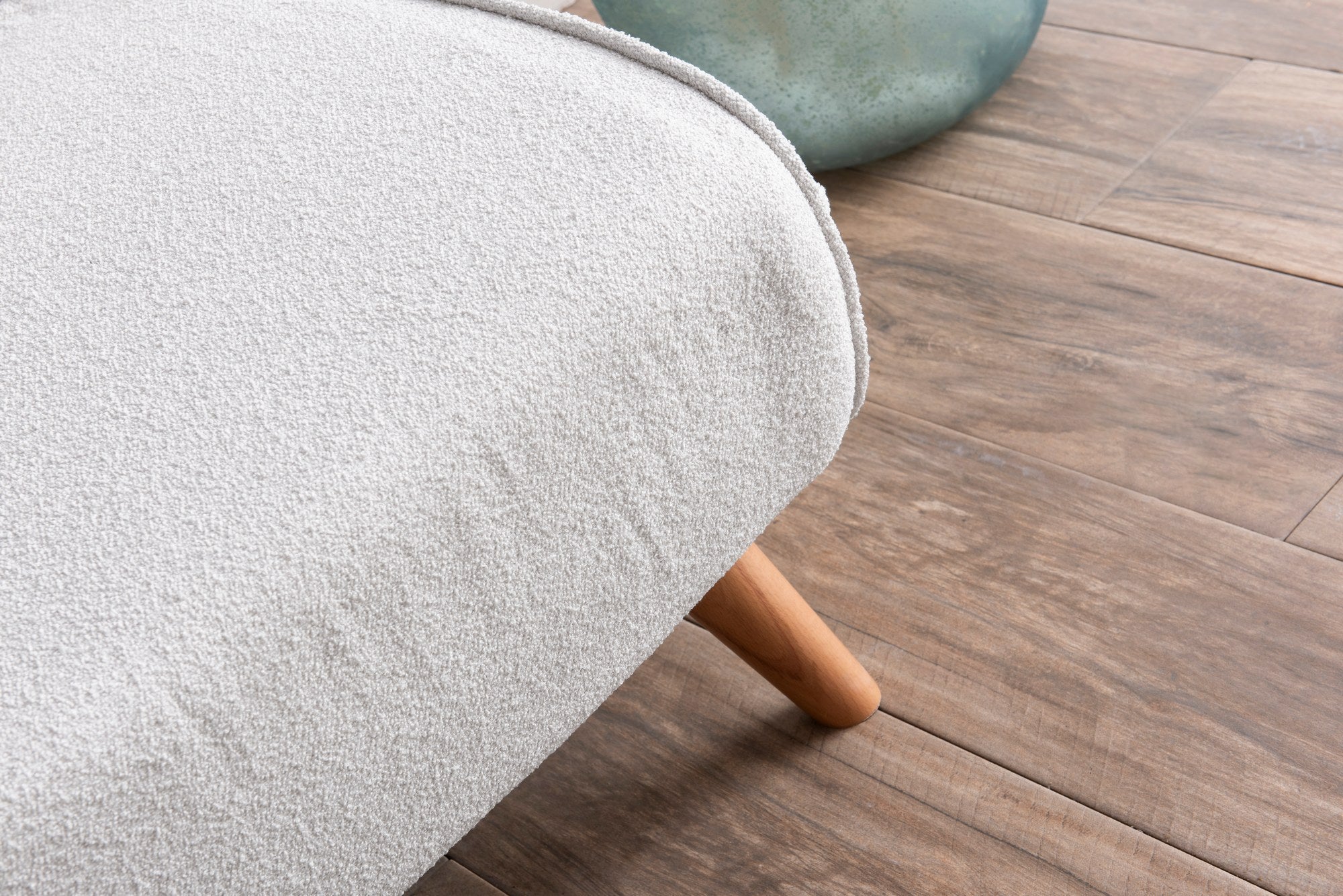 Sofá-cama elegante de 2 lugares, branco, 120 x 180 cm | Estrutura 100% metálica, tecido Teddy, encosto ajustável (14 níveis) | Conforto e versatilidade para uma vida moderna