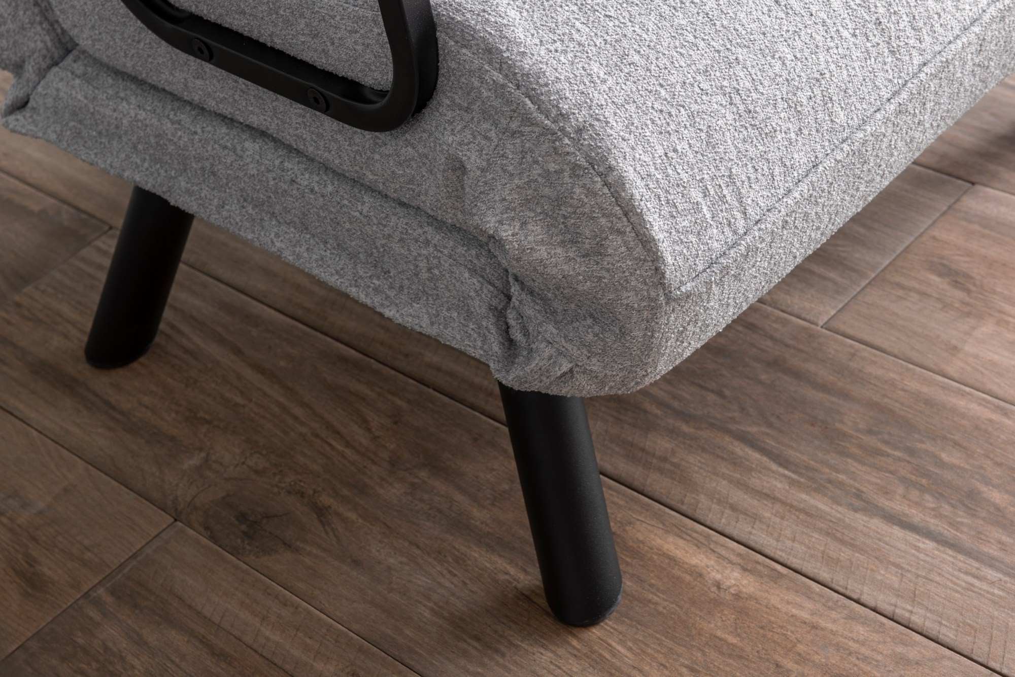 Sofá-cama versátil de 1 lugar, tecido Teddy cinza, estrutura 100% metálica | Encosto ajustável em 14 níveis, fácil conversão, peso máximo de 100 kg | Perfeito para espaços pequenos