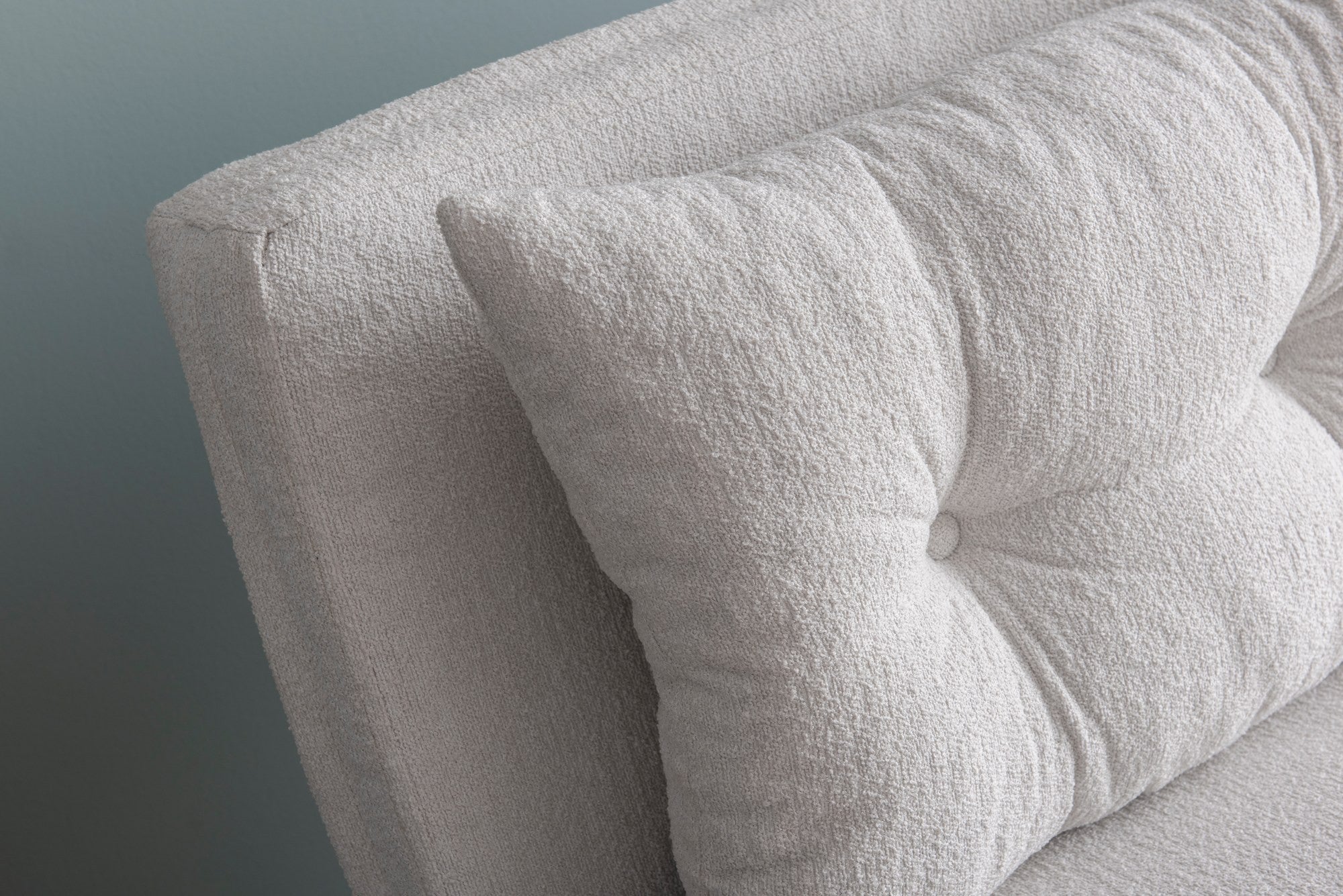 Sofá-cama elegante de 2 lugares, branco, 175 x 133 cm | Estrutura 100% metálica, tecido Teddy, encosto ajustável em 14 níveis | Perfeito para espaços modernos