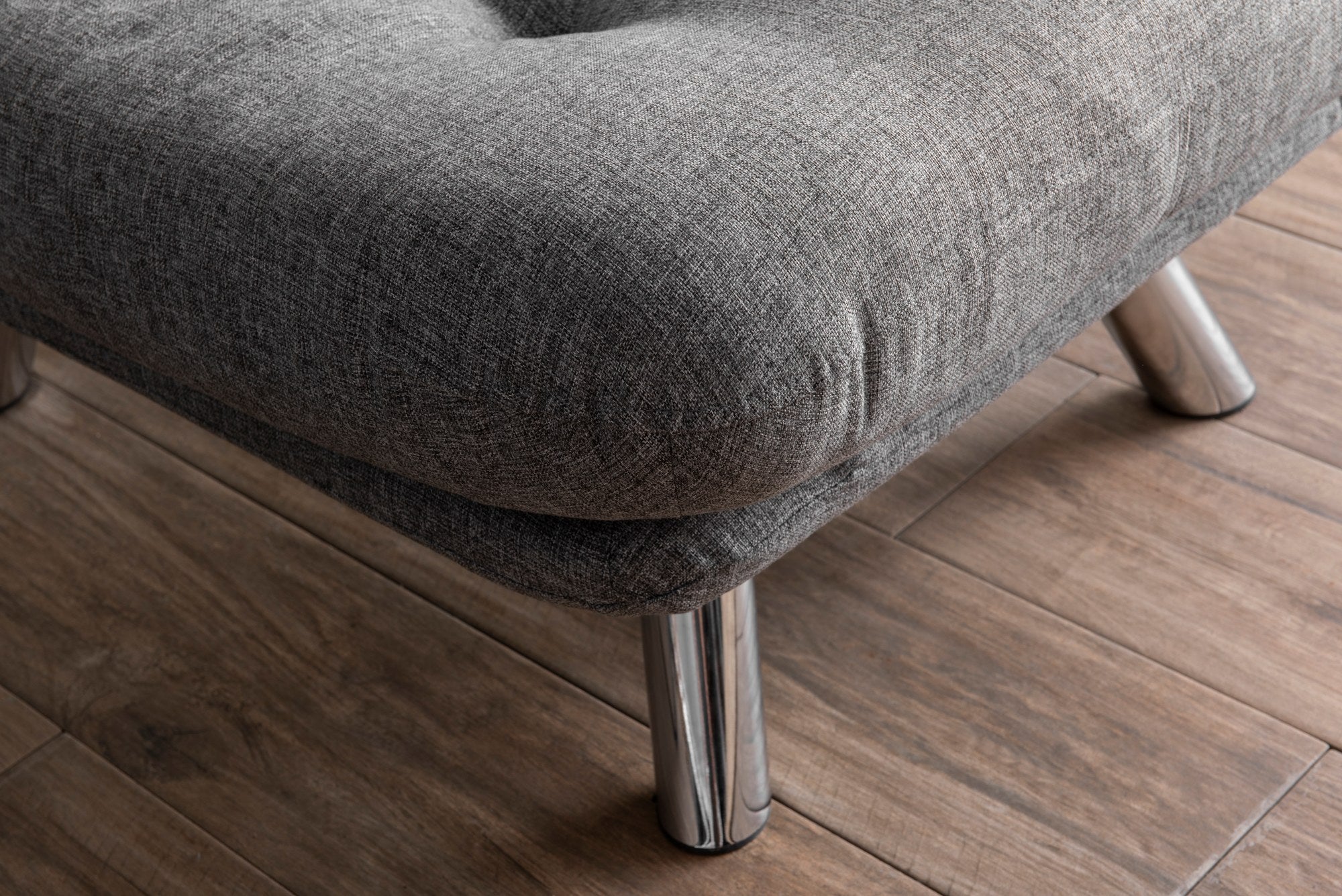 Sofá-cama versátil de 1 lugar, cinza claro, estrutura 100% metálica | Tecido de linho fácil de limpar, encosto multiposições | Perfeito para espaços pequenos, peso máximo de 100 kg