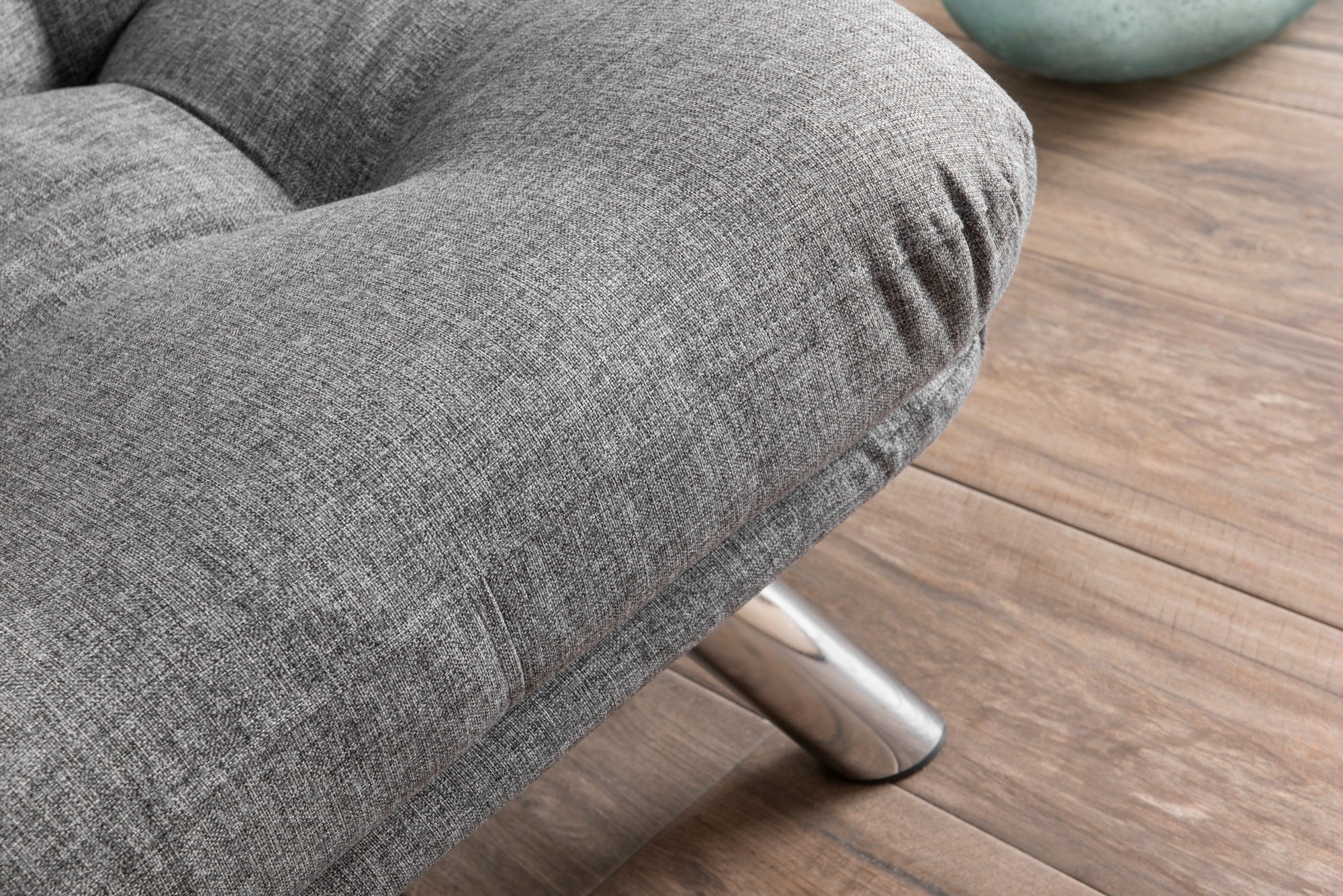 Sofá-cama versátil de 1 lugar, cinza claro, estrutura 100% metálica | Tecido de linho fácil de limpar, encosto multiposições | Perfeito para espaços pequenos, peso máximo de 100 kg