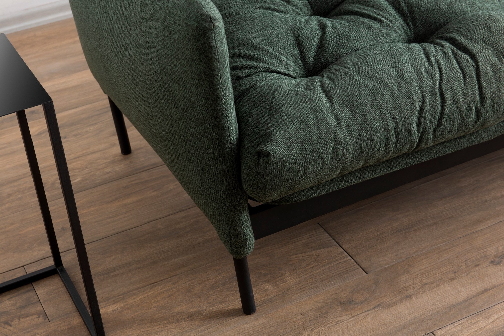 Sofá-cama elegante de 3 lugares, tecido de linho verde, 200 cm de largura | Estrutura 100% metálica, encosto ajustável em 14 níveis, transforma-se em cama | Perfeito para espaços de convivência modernos
