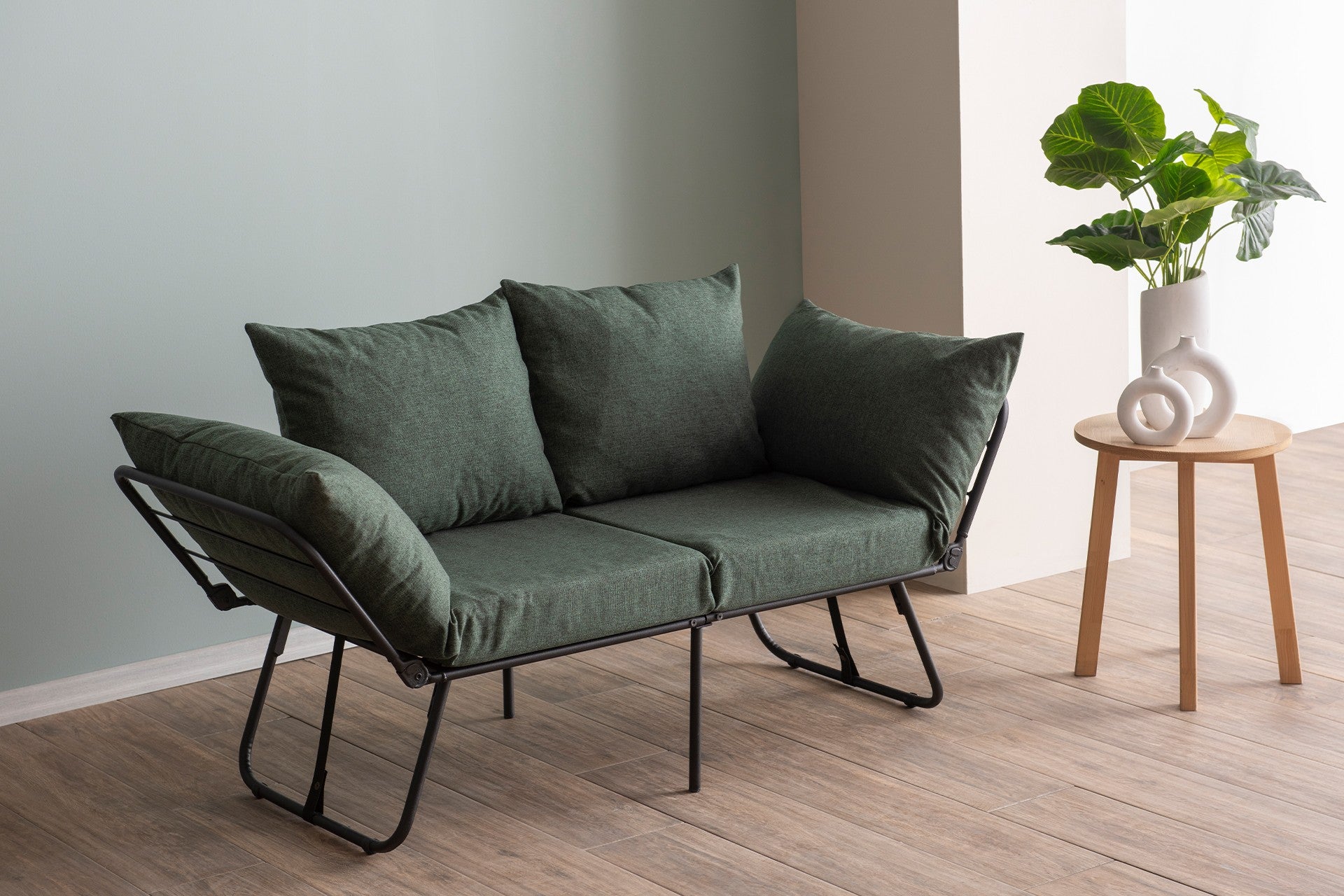 Sofá-cama elegante de 2 lugares, tecido de linho verde, 150 cm | Estrutura 100% metálica, braços ajustáveis, fácil conversão | Perfeito para espaços de convivência modernos