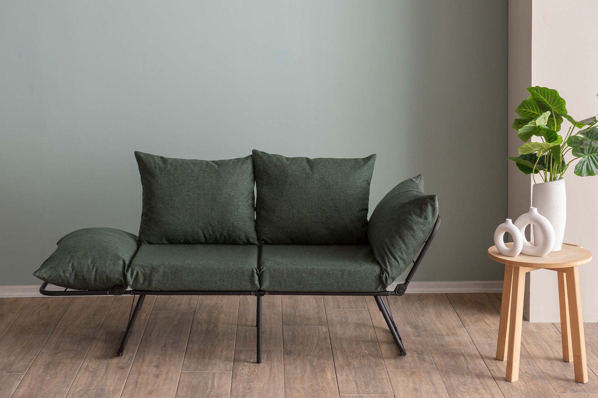 Sofá-cama elegante de 2 lugares, tecido de linho verde, 150 cm | Estrutura 100% metálica, braços ajustáveis, fácil conversão | Perfeito para espaços de convivência modernos