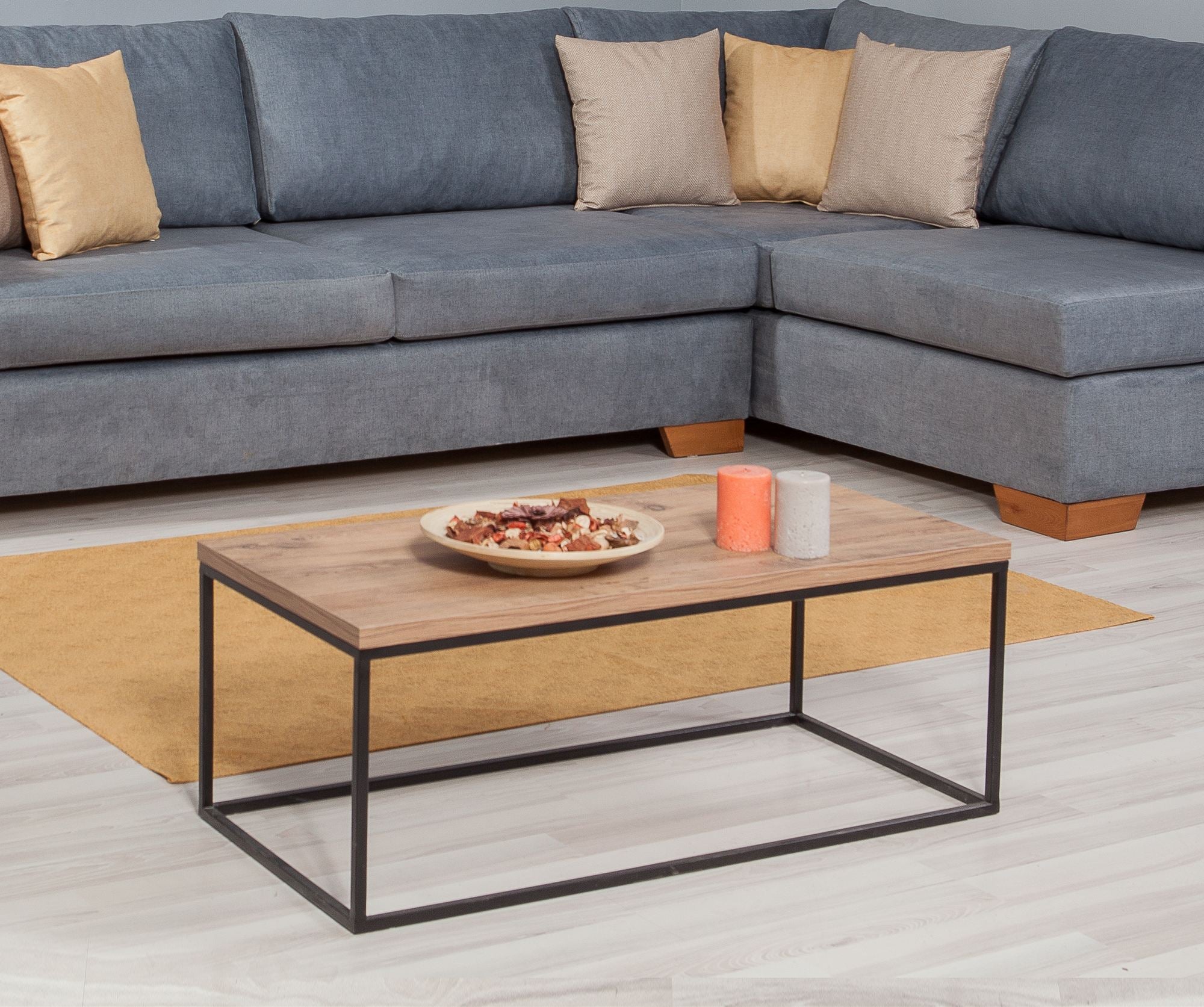 Mesa de Centro Industrial com Estrutura de Metal, Pinho Atlântico e Preto, 95 x 45 x 34 cm | 100% Revestimento em Melamina, 18 mm de Espessura | Elegante e Funcional com Armazenamento Extra