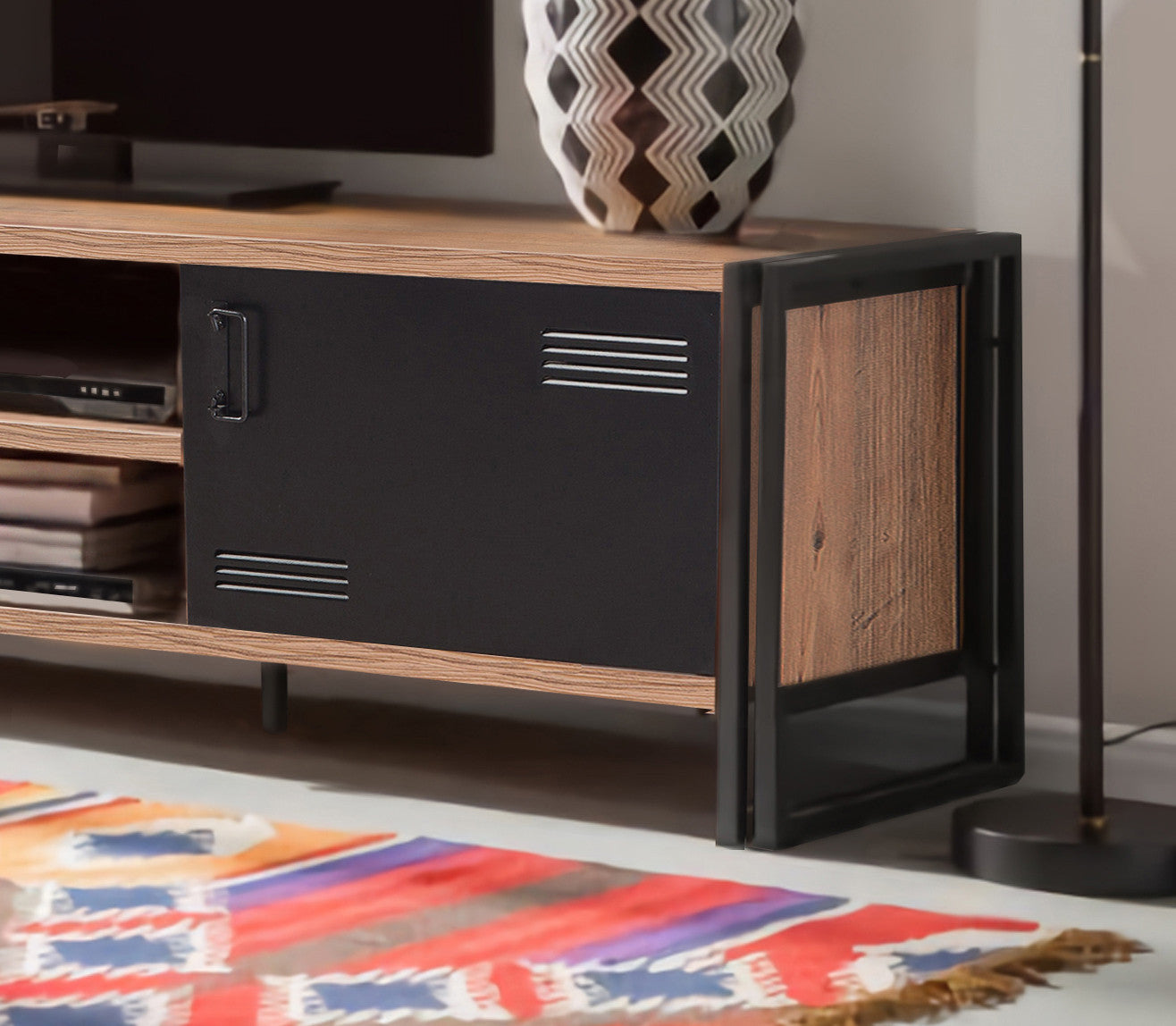 Suporte de TV industrial, pinho atlântico e preto, 180 cm | Painel de partículas 100% revestido de melamina, estrutura e portas de metal | Solução de armazenamento elegante e montável na parede