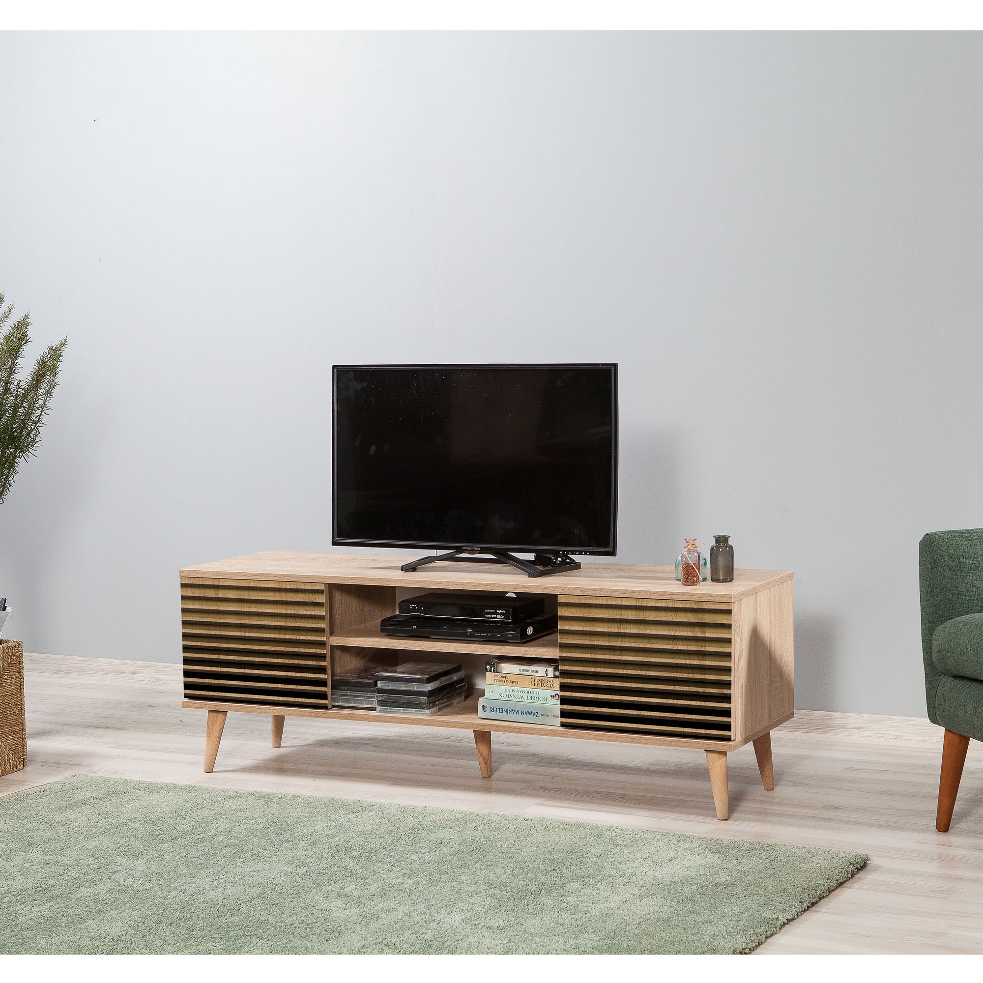 Suporte de TV elegante em carvalho Sonoma, 140 cm | 100% revestido em melamina, 18 mm de espessura, pernas de madeira de carpa, revestimento UV, montagem na parede, design cubista moderno