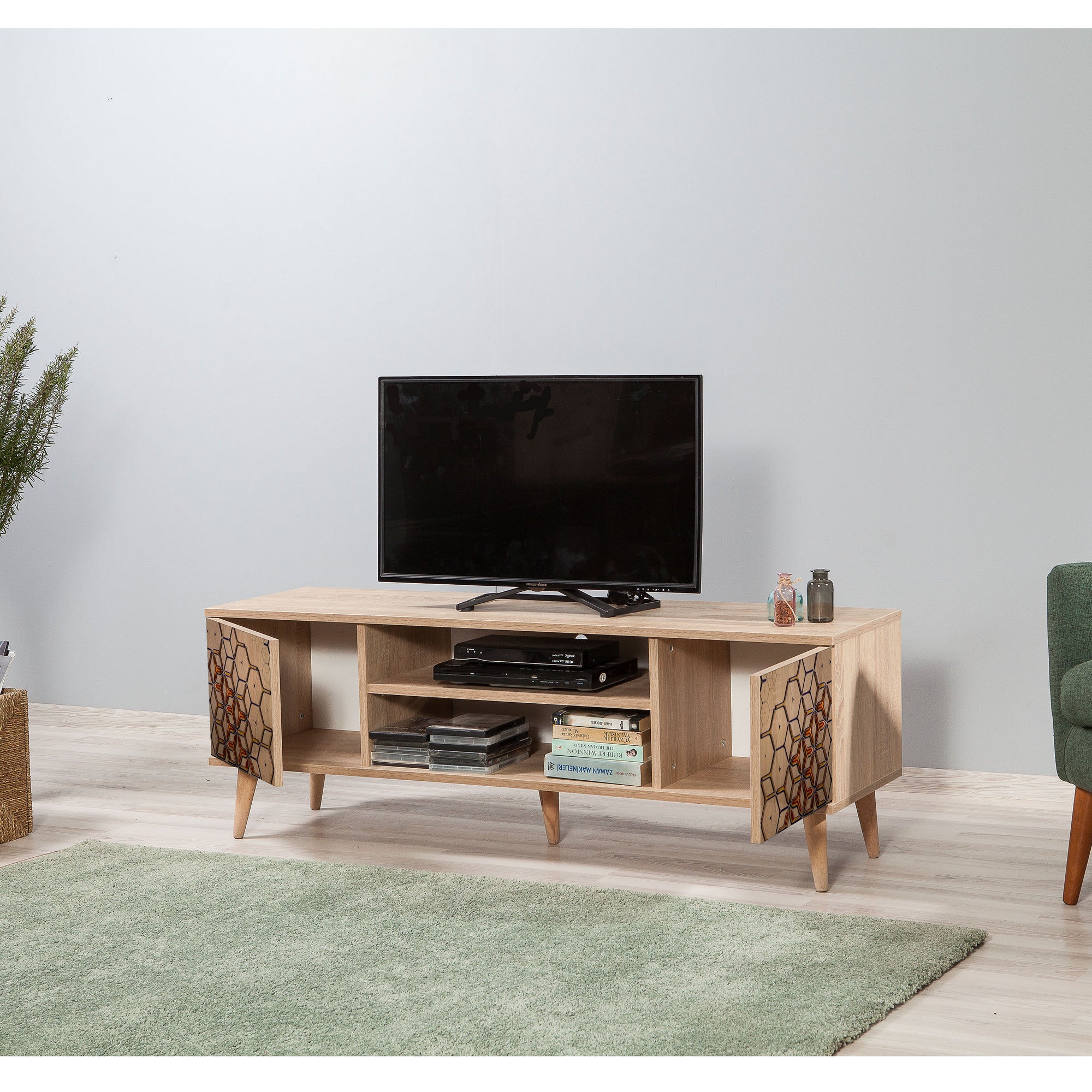 Suporte de TV elegante em carvalho Sonoma, 140 cm | 100% revestido em melamina, 18 mm de espessura, pernas em madeira de carpa, revestimento UV | Montável na parede, design geométrico, armazenamento extra