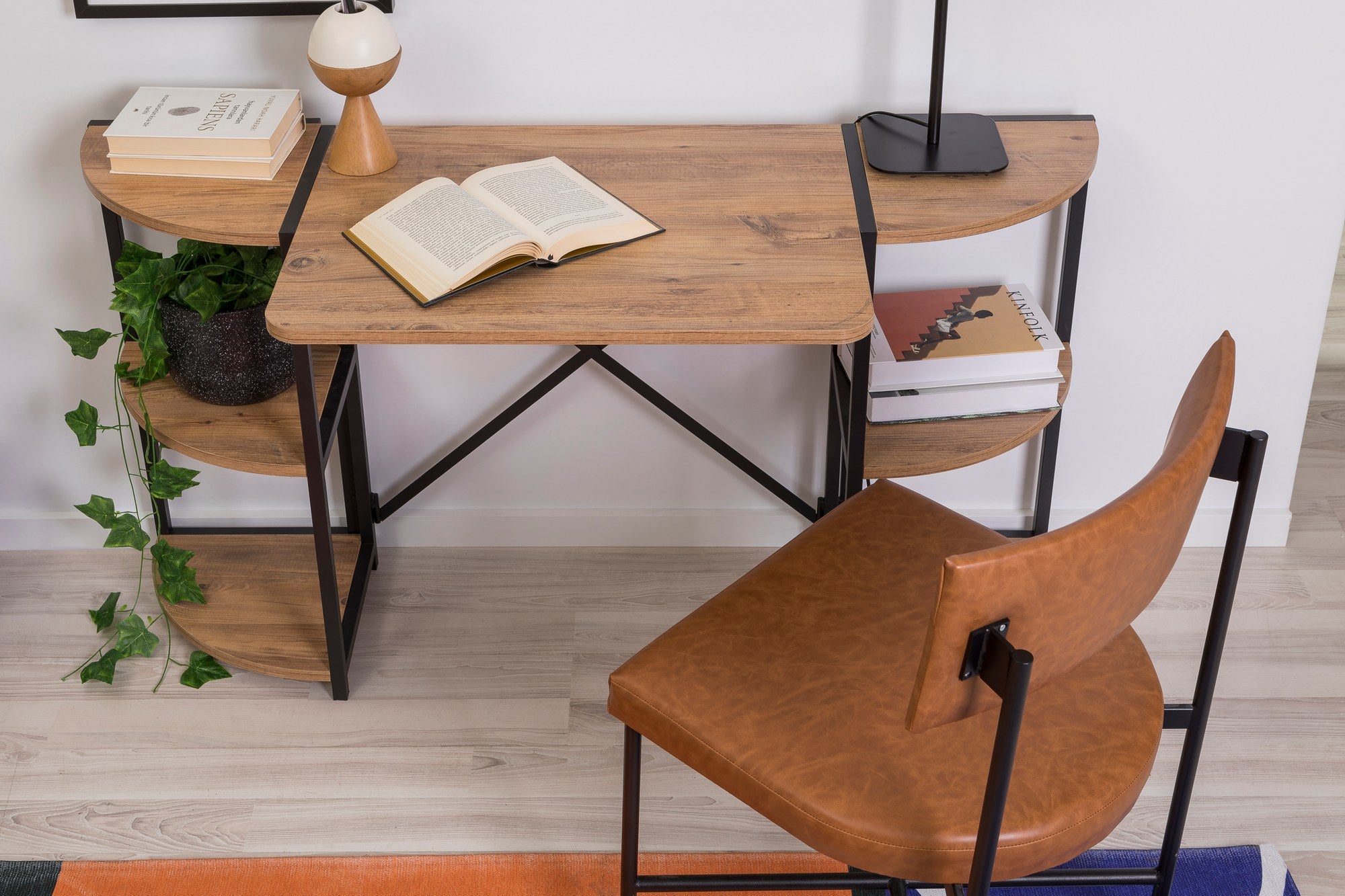 Secretária de Estudo/Escritório Elegante, Pinho Atlântico e Preto, 138 x 75 x 34 cm | Painel de Partículas 100% Revestido em Melamina, 18 mm de Espessura, Estrutura de Metal Resistente | Ideal para Escritório em Casa e Estudo