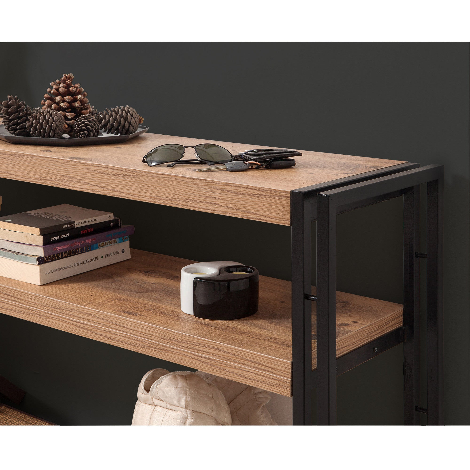 Aparador elegante com estrutura de metal, pinho atlântico e preto, 140 x 80 x 35 cm | 100% revestido em melamina, 45 mm de espessura | Montável na parede, design industrial, amplo espaço de armazenamento