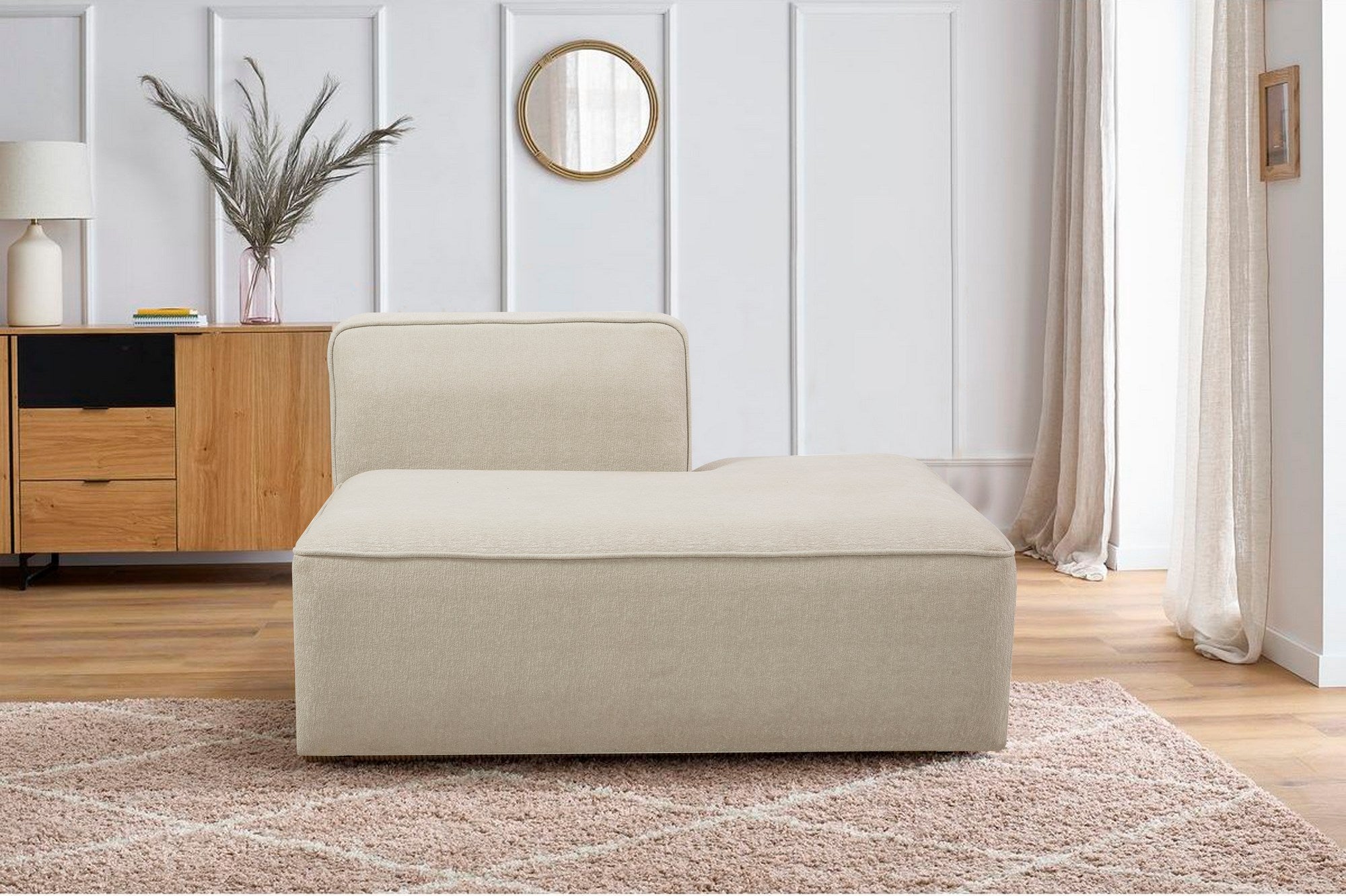 Sofá elegante de 1 lugar, cor creme, 120 x 90 x 69 cm | Tecido de textura macia, estrutura de faia e abeto, almofada de espuma 30 DNS | Perfeito para salas de estar modernas