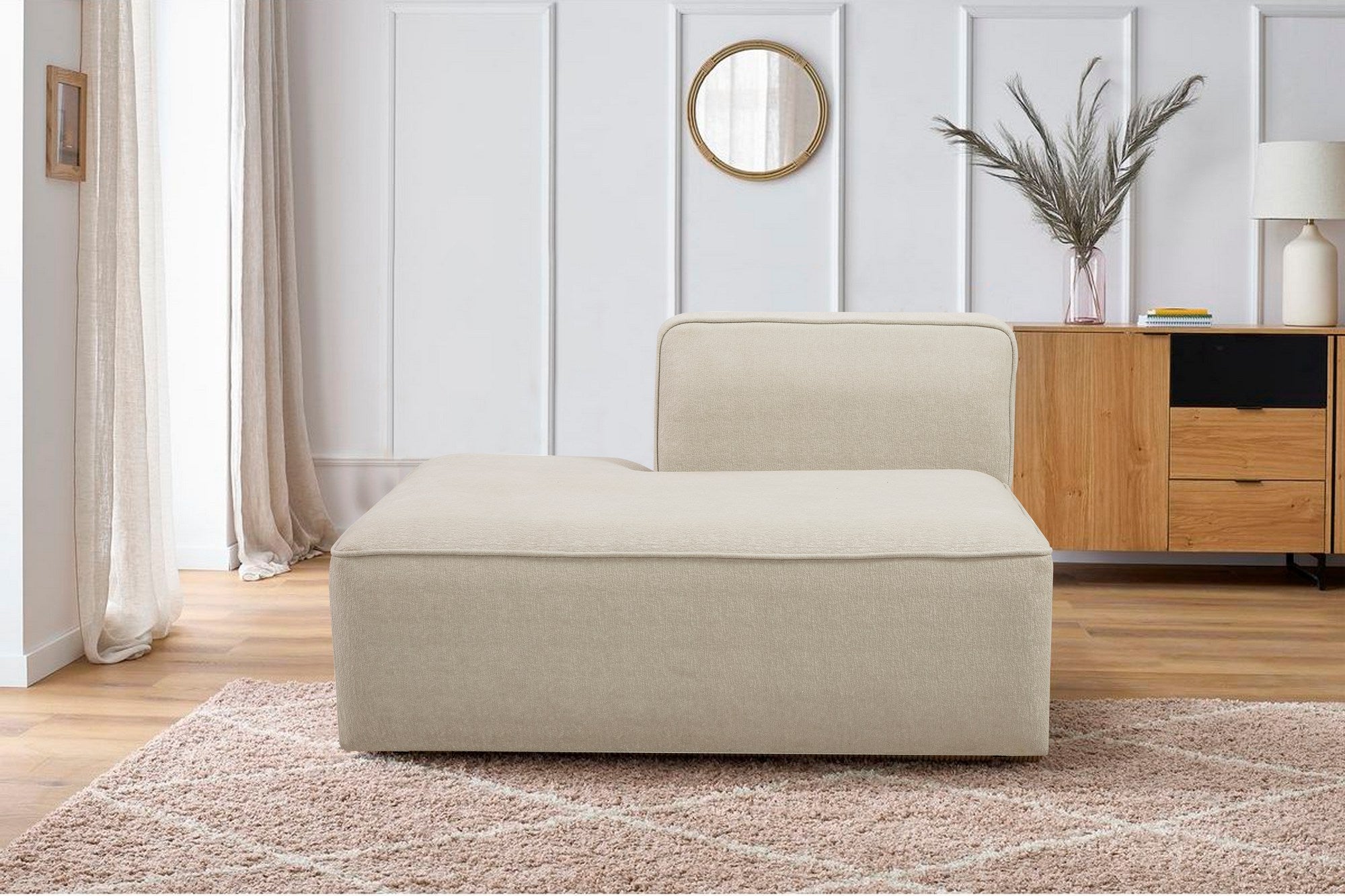 Sofá elegante de 1 lugar, cor creme, 120 x 90 x 69 cm | Tecido de textura macia, estrutura de faia e abeto, almofada de espuma 30 DNS | Perfeito para salas de estar modernas
