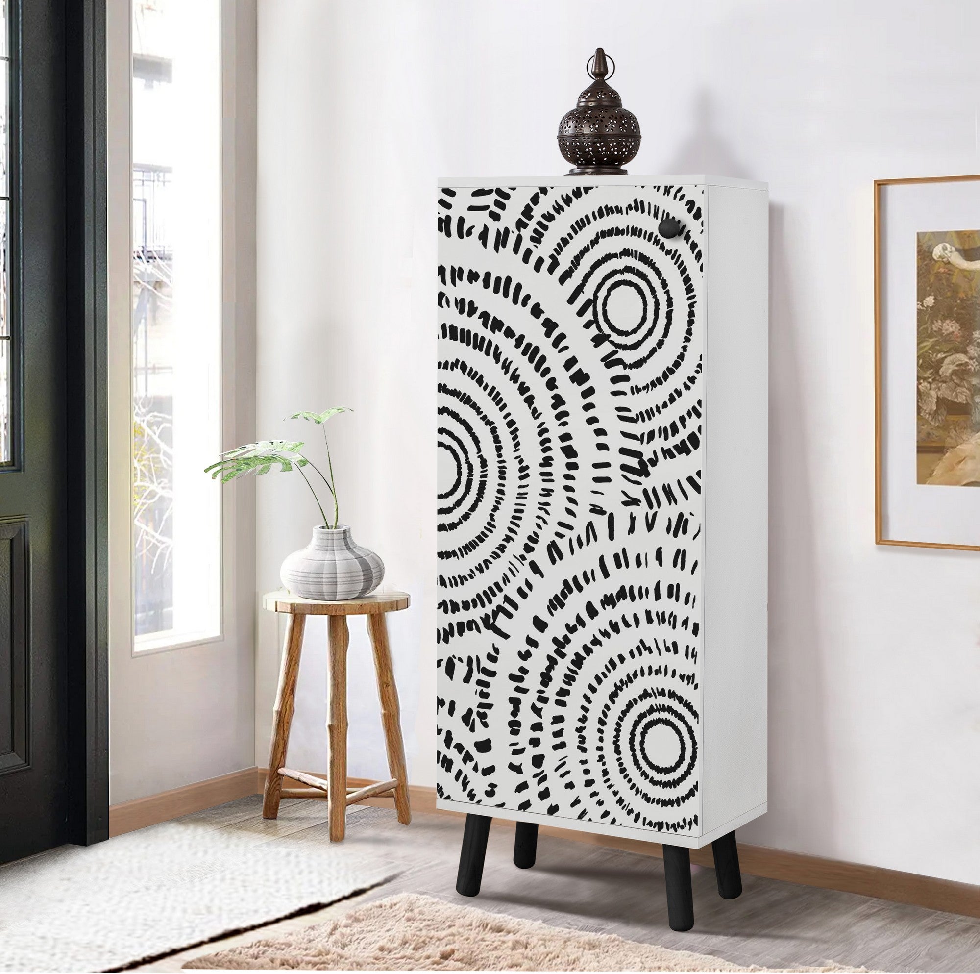 Sapateira estilosa, branca e preta, 50 x 135 x 38 cm | Aglomerado 100% revestido em melamina, pés e puxadores de madeira maciça | Revestimento UV durável, amplo espaço de armazenamento