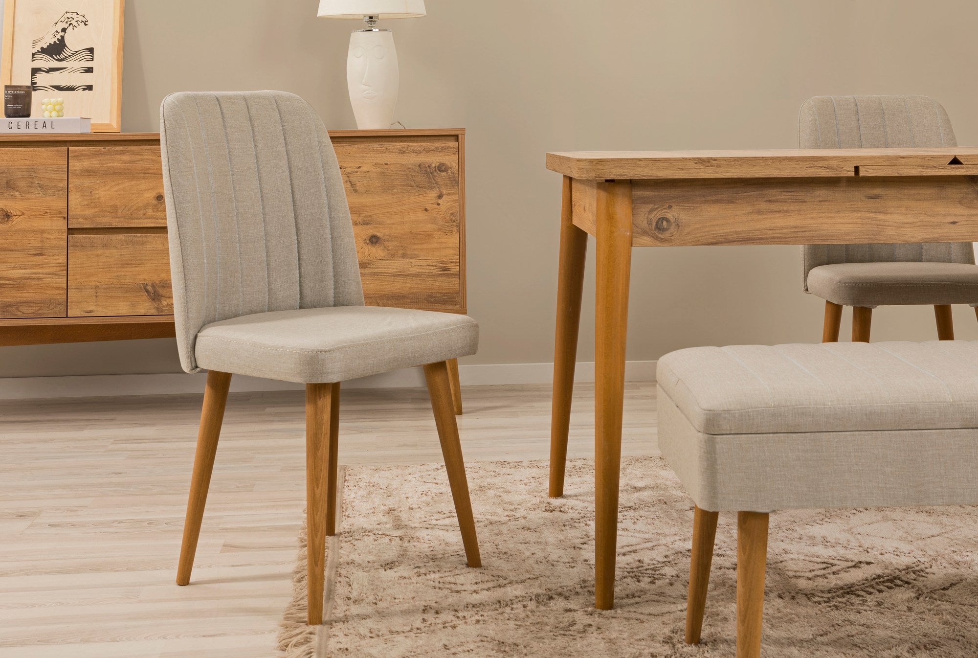 Conjunto de mesa de jantar extensível, cadeiras e Aparador (6 peças)-Vina-Pinho Atlântico
Creme