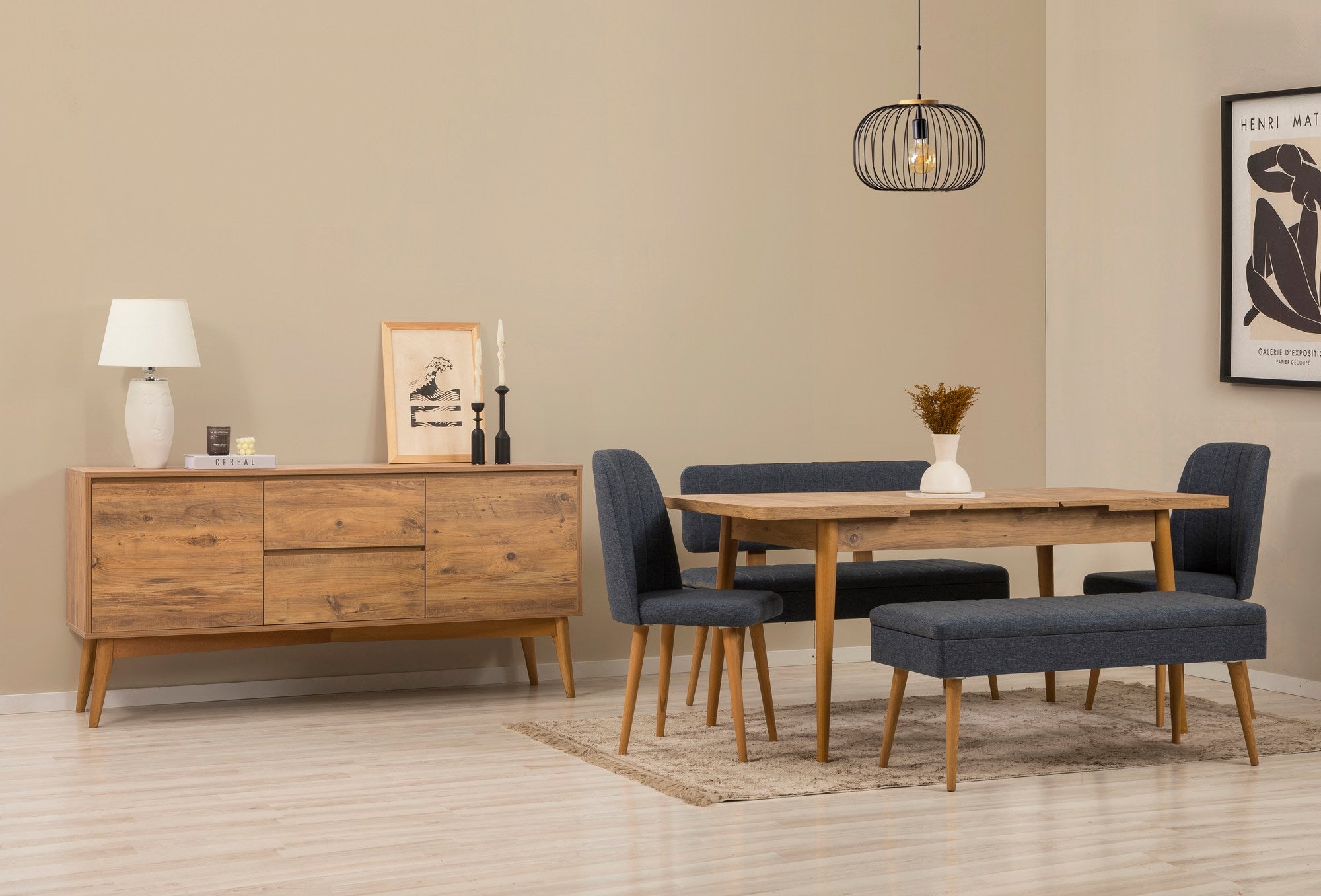 Conjunto de mesa de jantar extensível, cadeiras e Aparador (6 peças)-Vina-Pinheiro Atlântico
Azul Escuro
