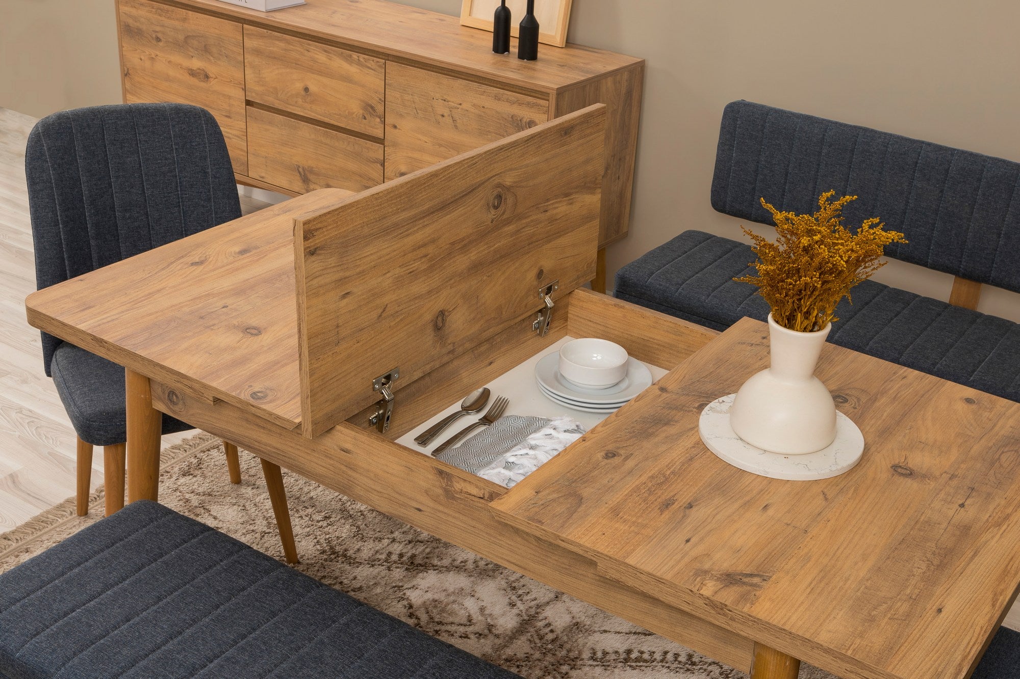 Conjunto de mesa de jantar extensível, cadeiras e Aparador (6 peças)-Vina-Pinheiro Atlântico
Azul Escuro