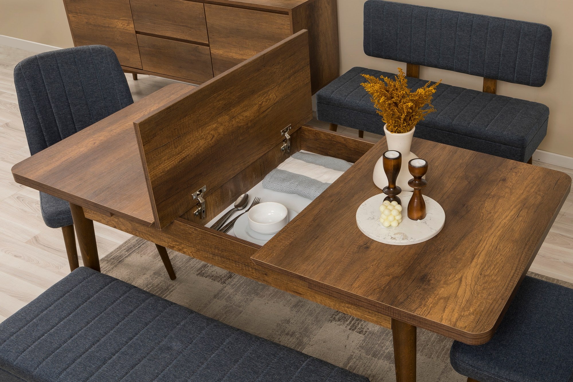 Conjunto de mesa de jantar extensível, cadeiras e Aparador (6 peças)-Vina-Nogueira
Azul Escuro