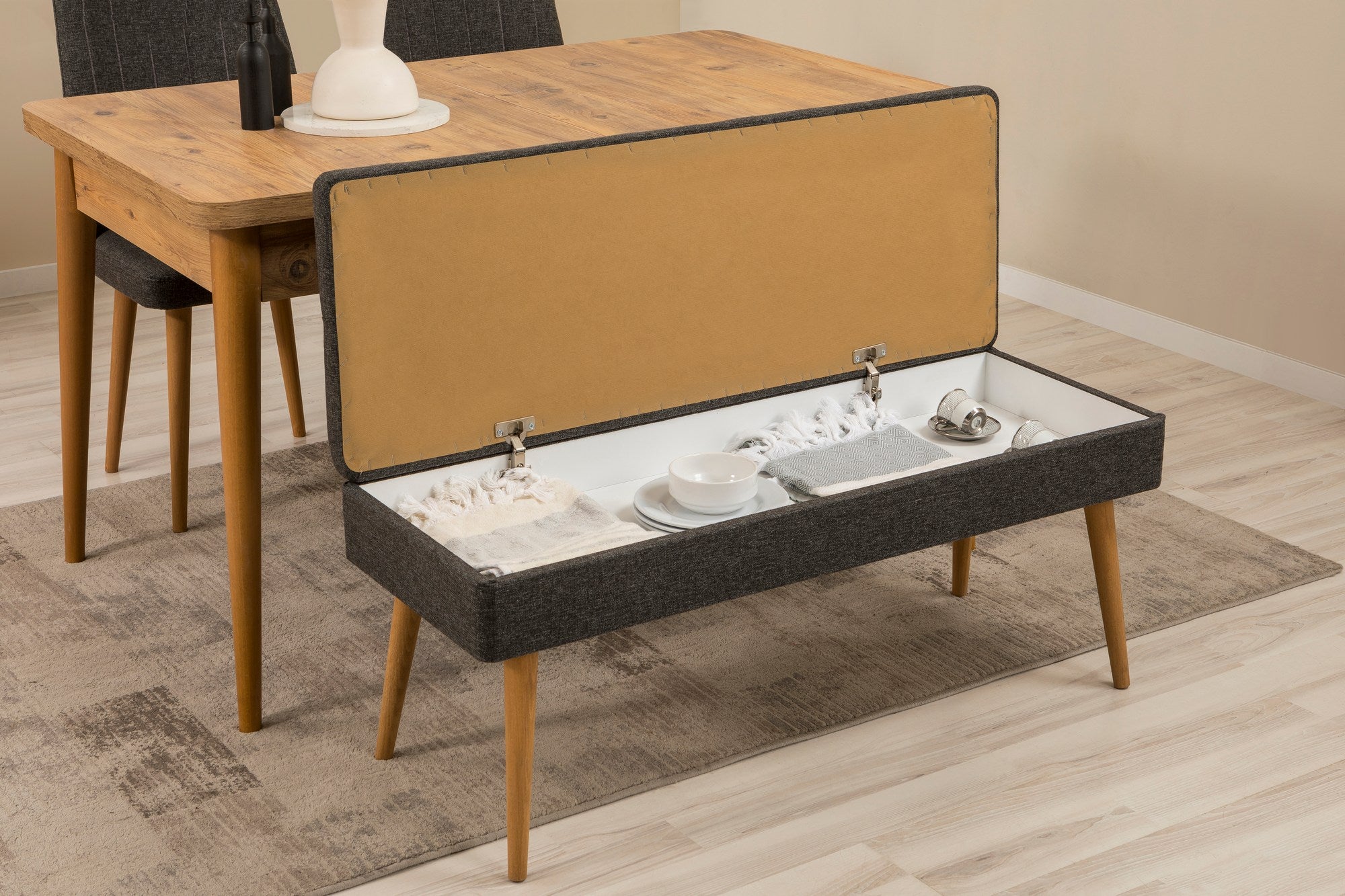 Conjunto de mesa de jantar extensível, cadeiras e Aparador (5 peças)-Vina-Pinheiro Atlântico
Antracite