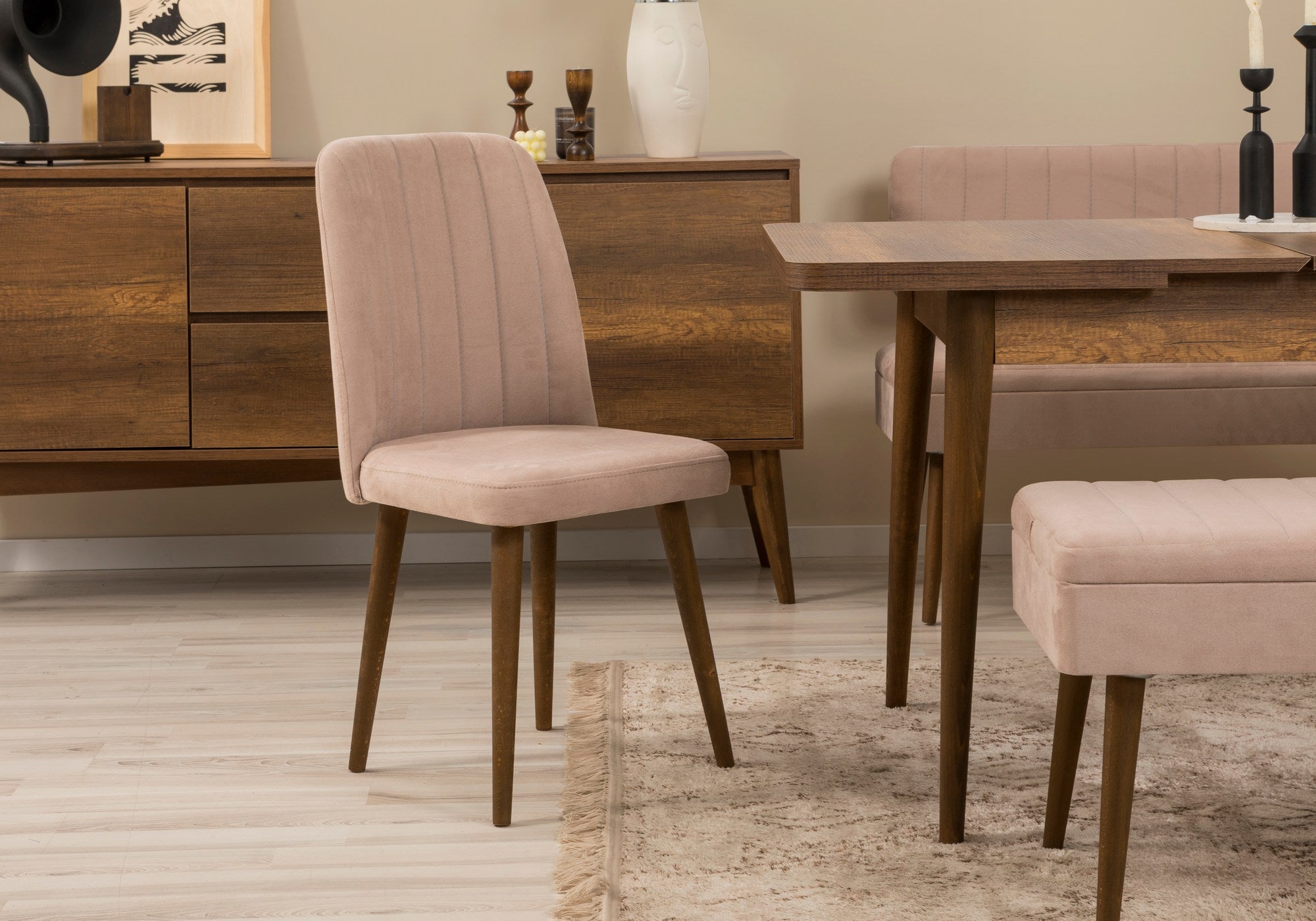 Conjunto de mesa de jantar extensível, cadeiras e Aparador (5 peças)-Vina-Nogueira
Pedra