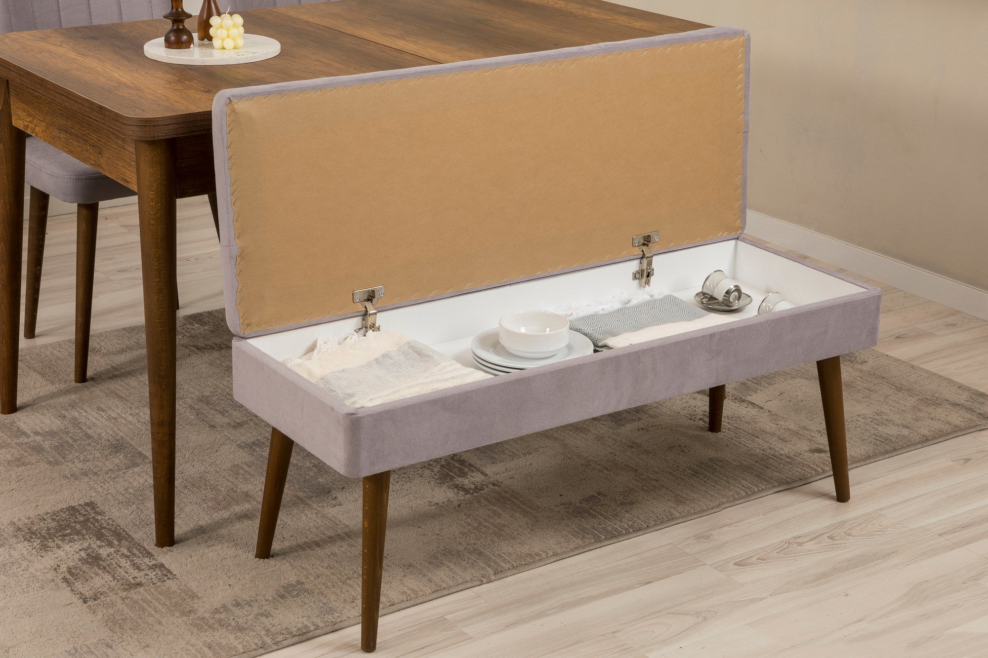Conjunto de mesa de jantar extensível, cadeiras e Aparador (5 peças)-Vina-Nogueira
Cinza
