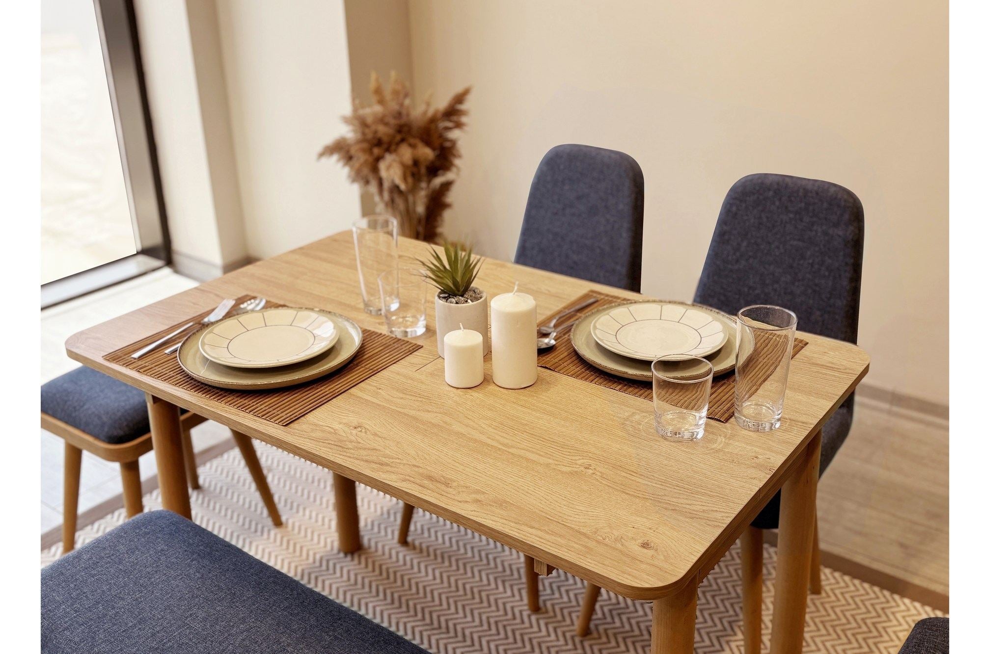 Conjunto de mesa de jantar extensível e cadeiras (6 peças)-Vina-Carvalho
Azul Escuro