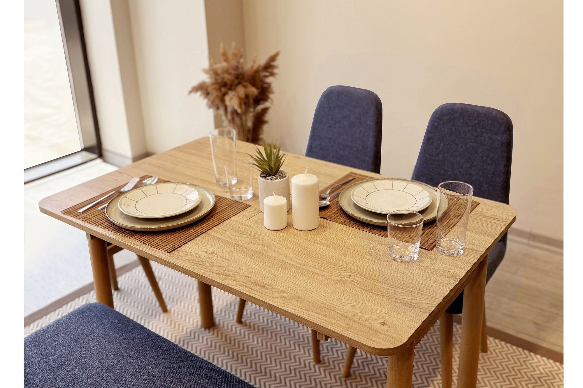 Conjunto de mesa de jantar extensível e cadeiras (4 peças)-Vina-Carvalho
Azul Escuro