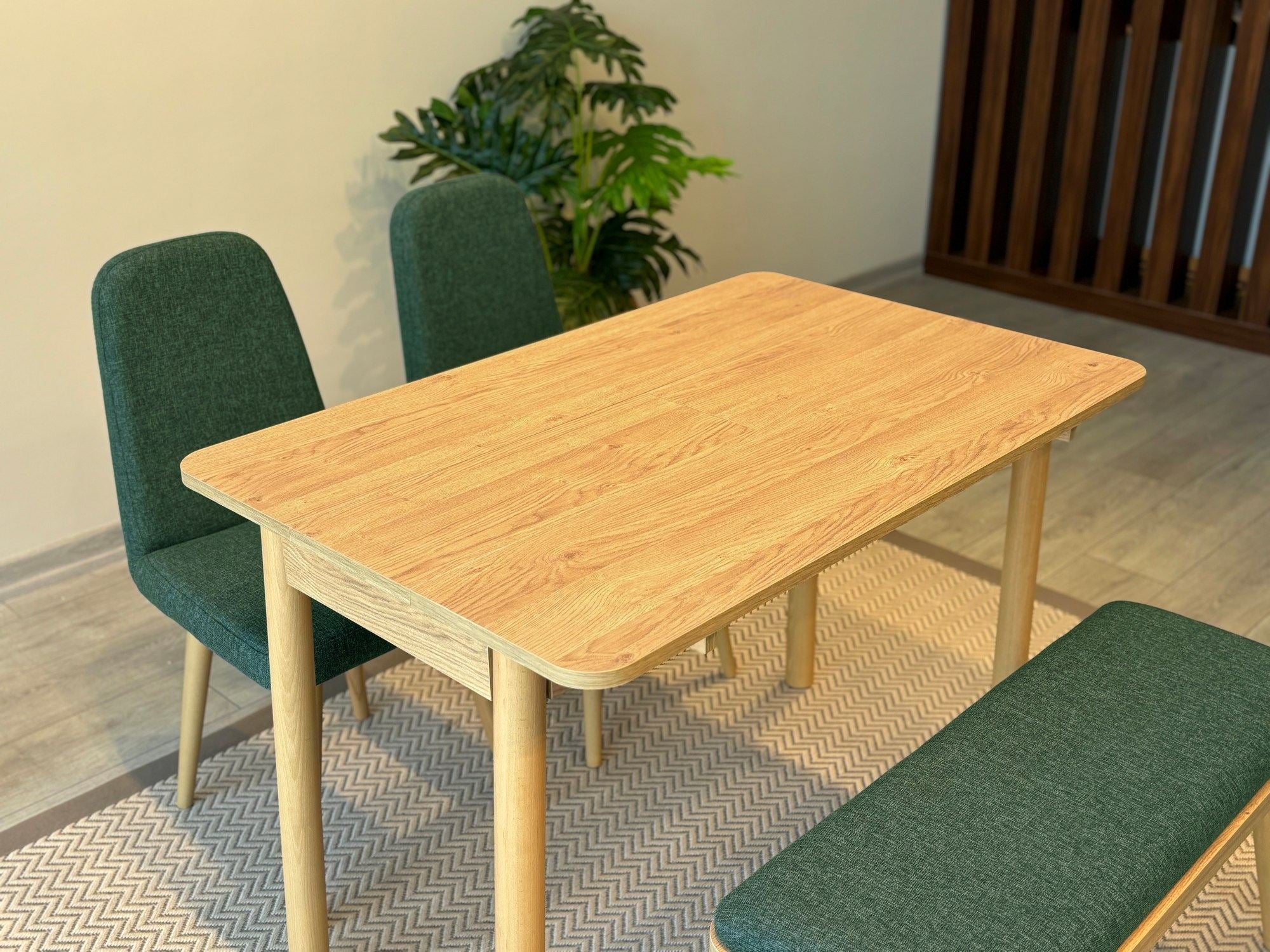 Conjunto de mesa de jantar extensível e cadeiras (4 peças)-Vina-Carvalho
Verde