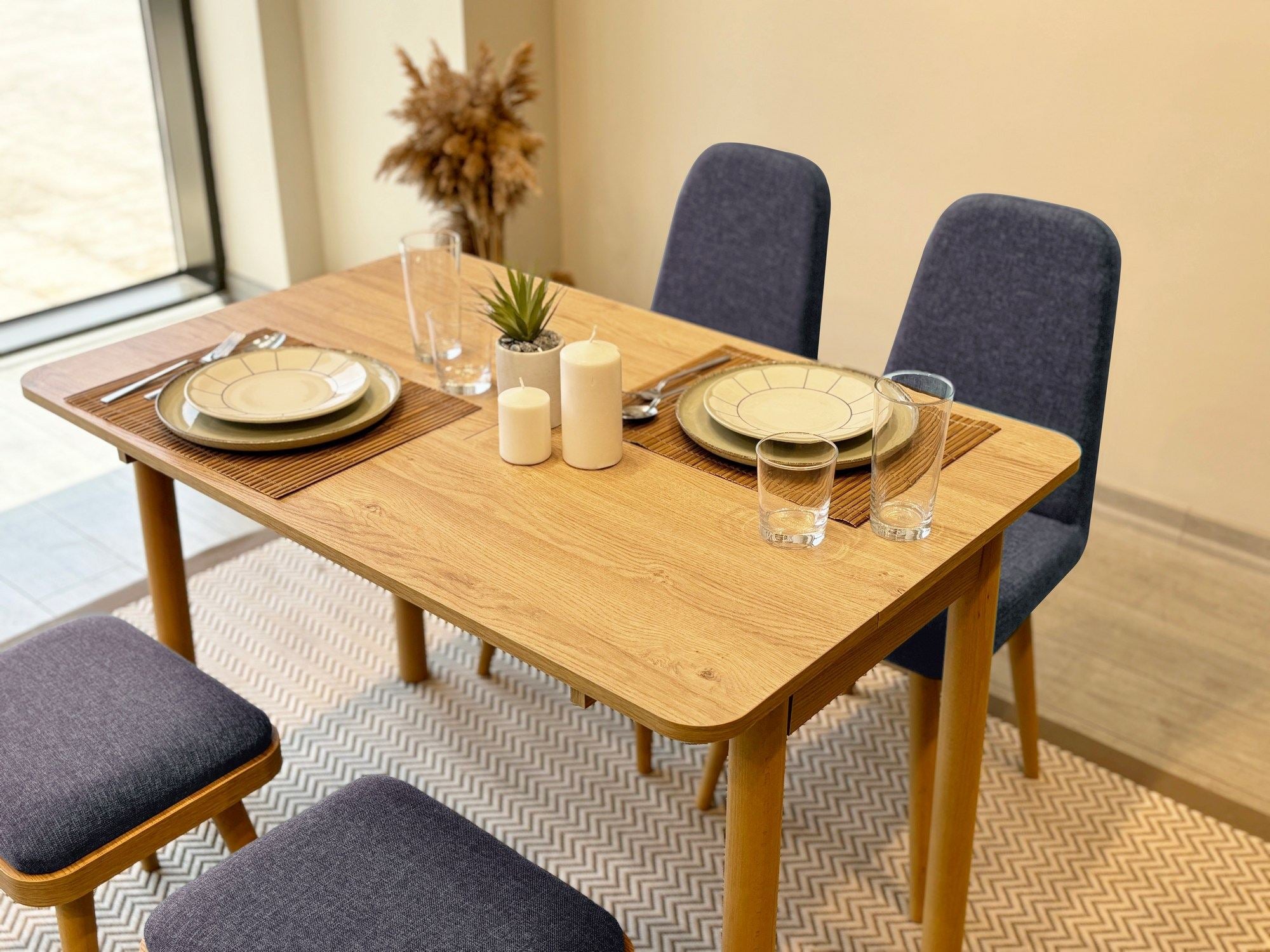 Conjunto de mesa de jantar extensível e cadeiras (5 peças)-Vina-Carvalho
Azul Escuro