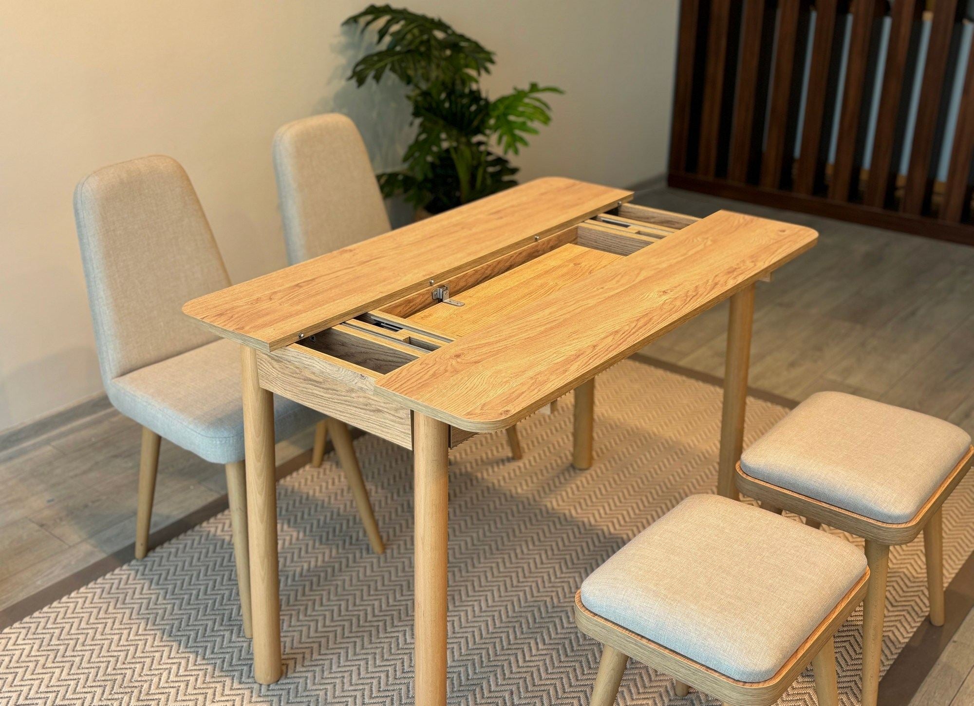 Conjunto de mesa de jantar extensível e cadeiras (5 peças)-Vina-Carvalho
Creme