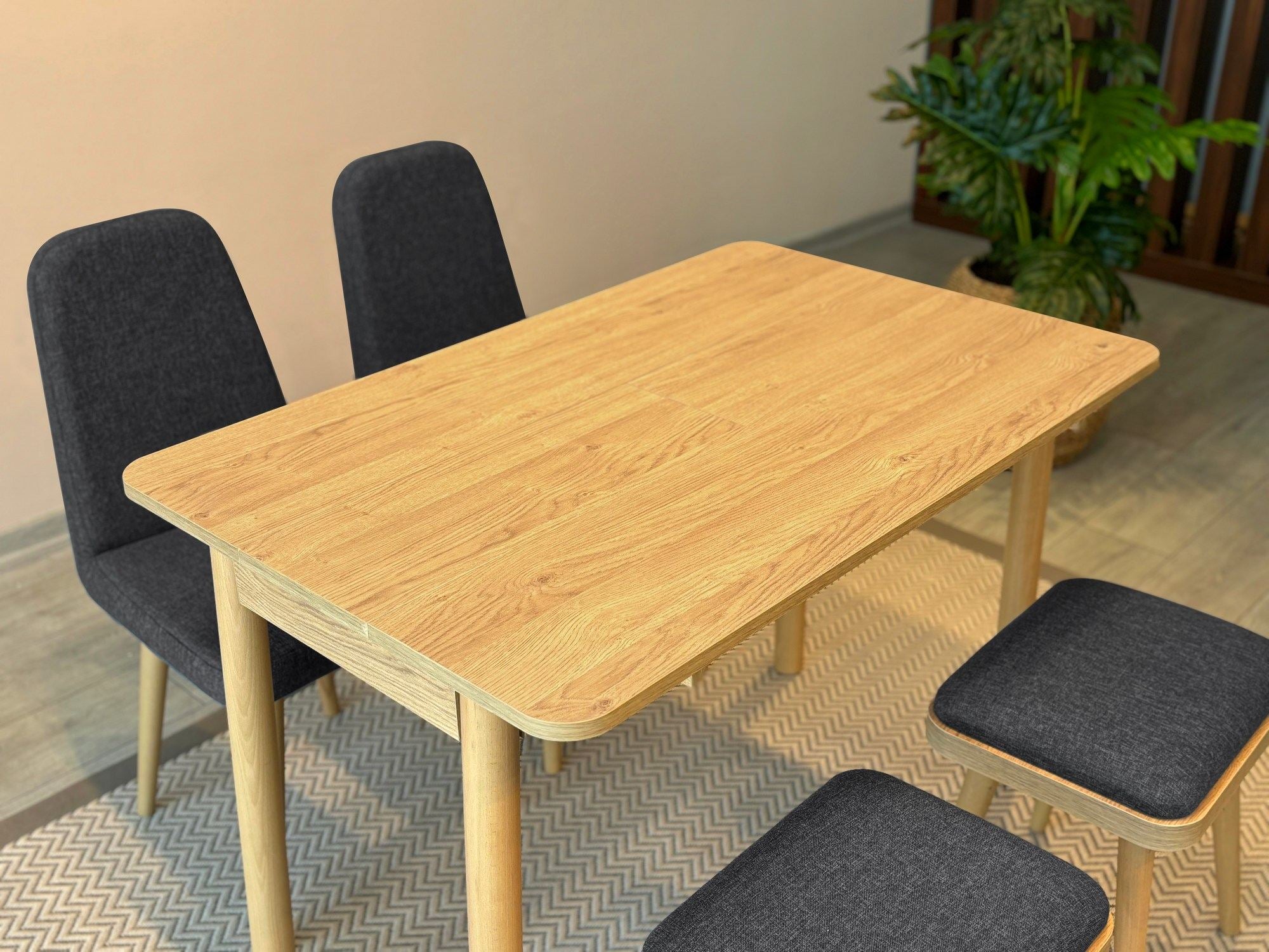 Conjunto de mesa de jantar extensível e cadeiras (5 peças)-Vina-Carvalho
Antracite