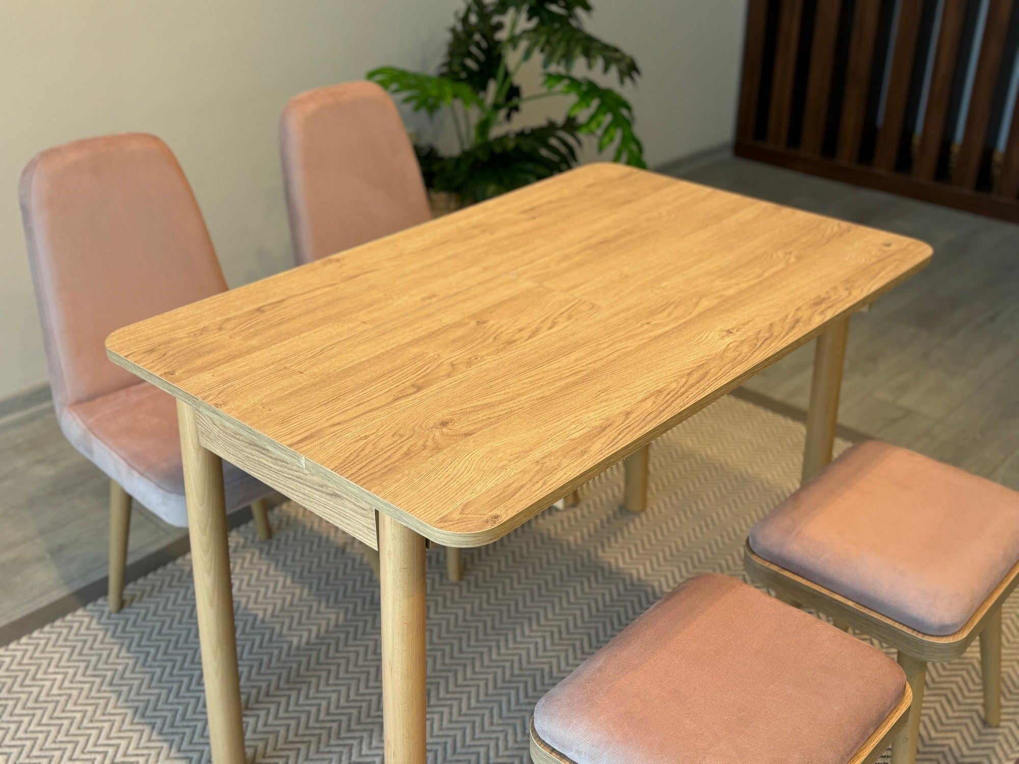 Conjunto de mesa de jantar extensível e cadeiras (5 peças)-Vina-Carvalho
Pedra