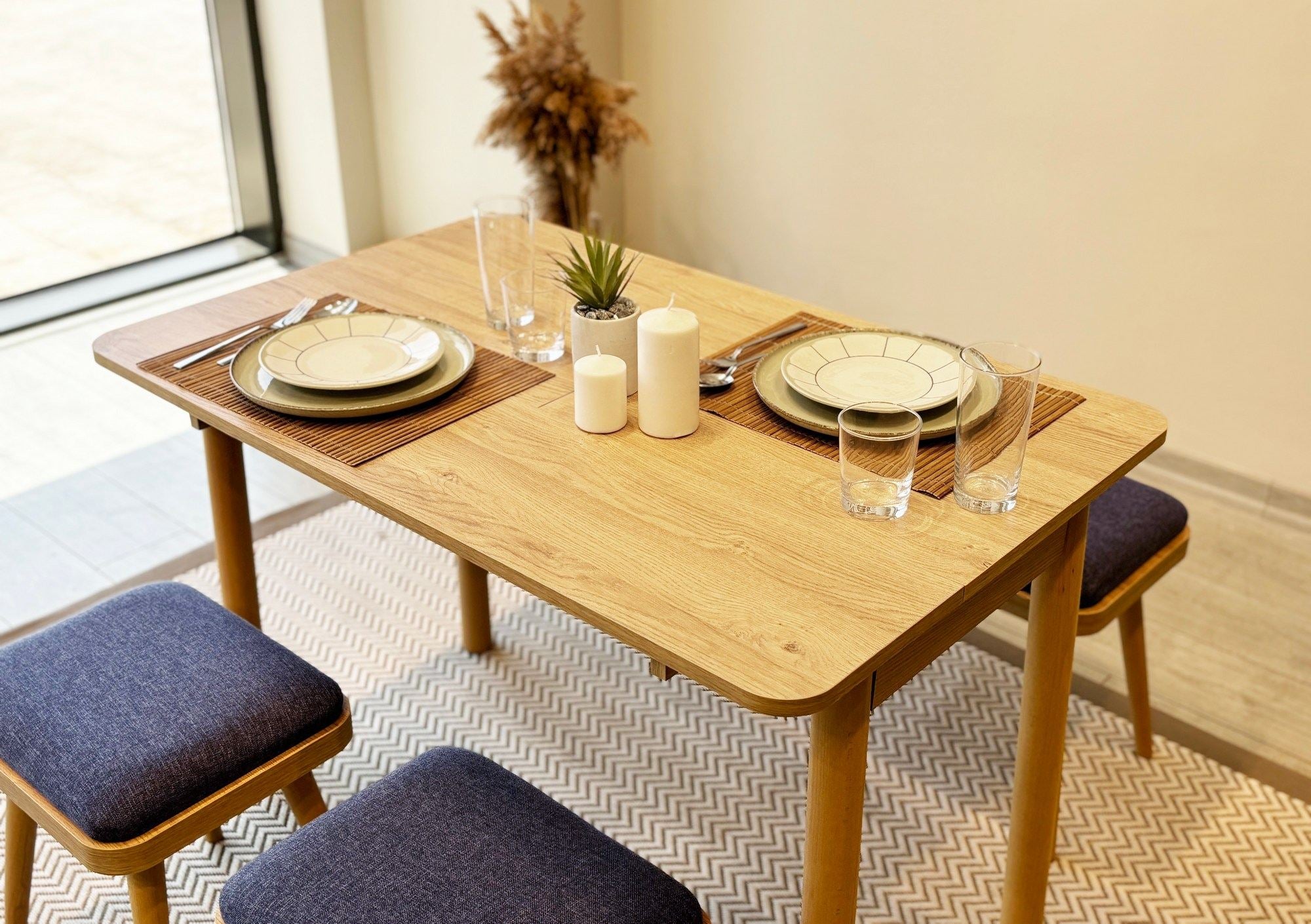 Conjunto de mesa de jantar extensível e cadeiras (6 peças)-Vina-Carvalho
Azul Escuro